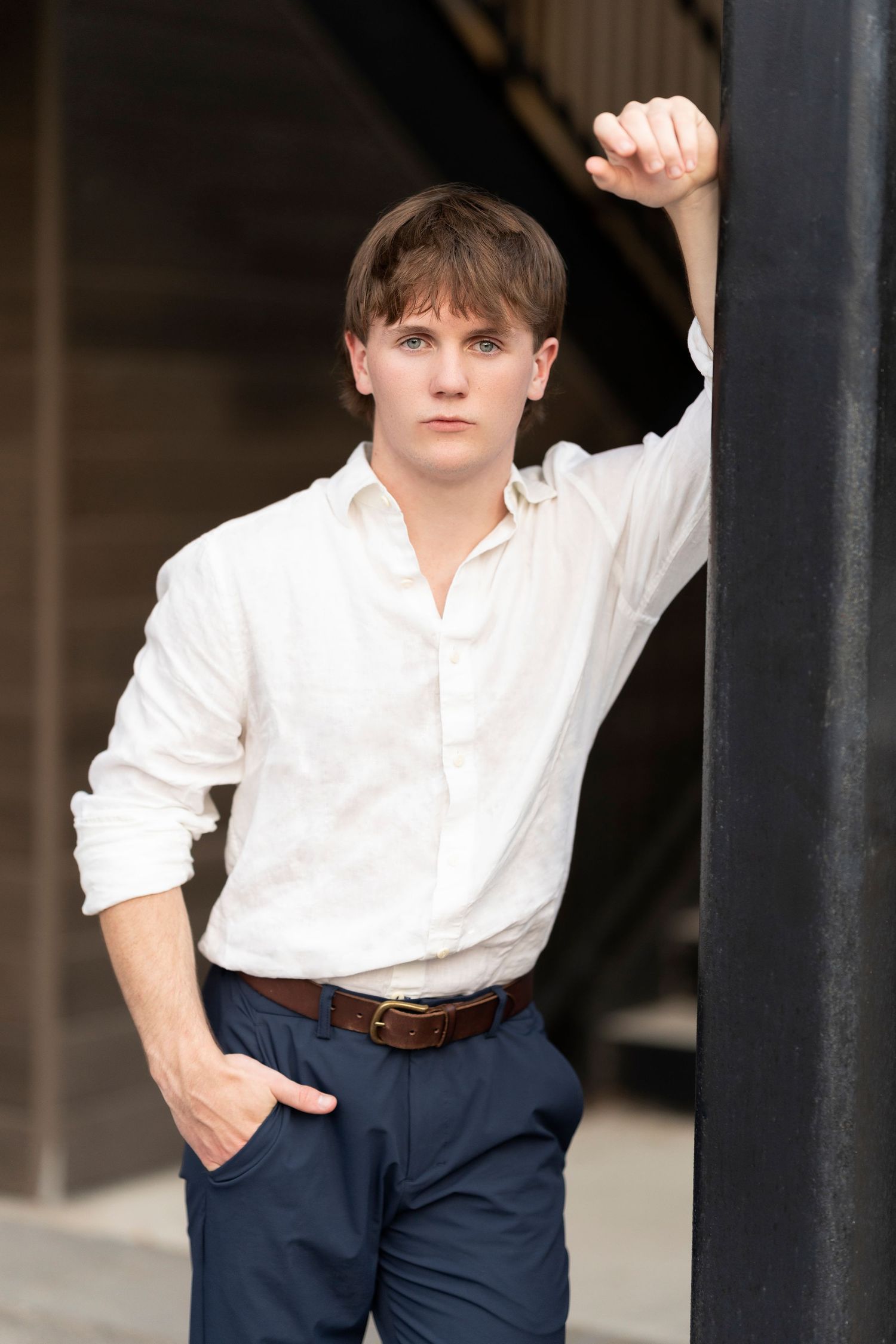 senior urban guy photo with modern style