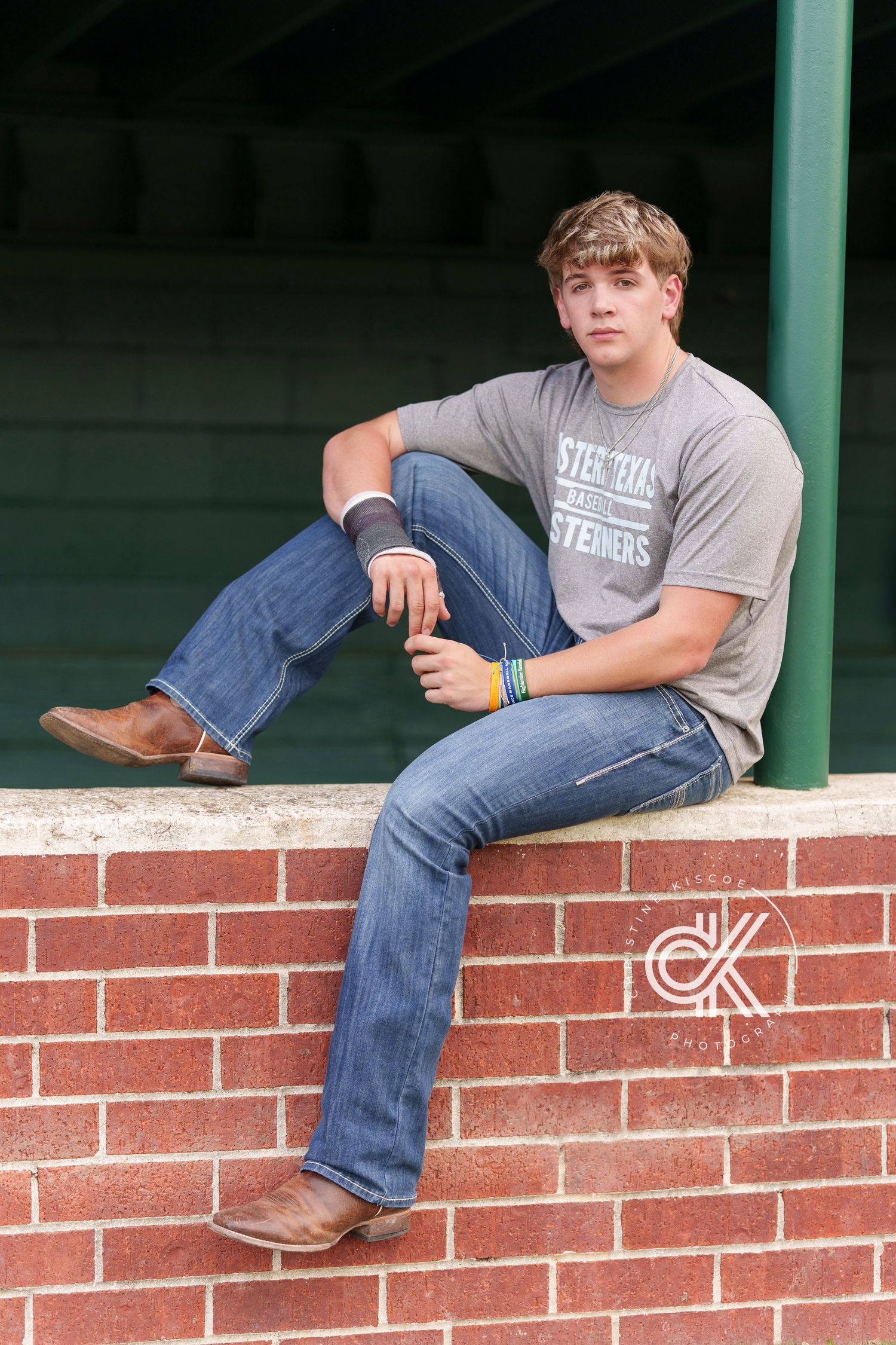 The Woodlands Senior Photographer.  Senior guy photos in the Woodlands.  SEnior baseball photos