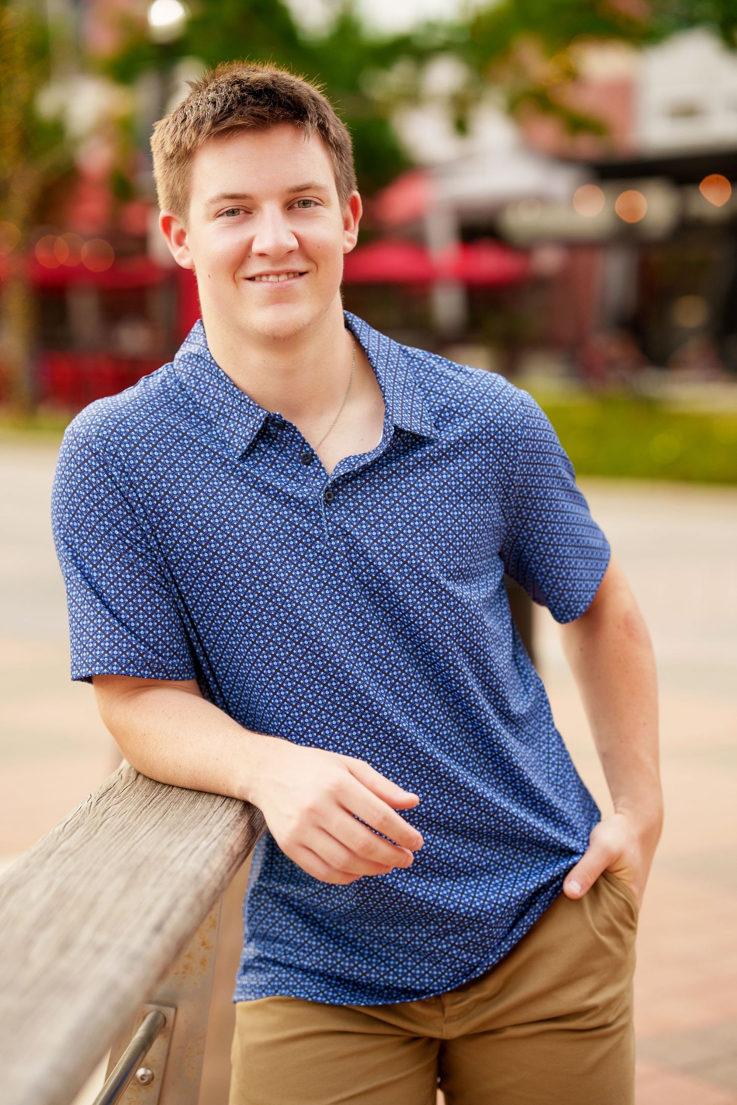 the woodlands senior photographer.  senior photos in the woodlands.  senior guy photos