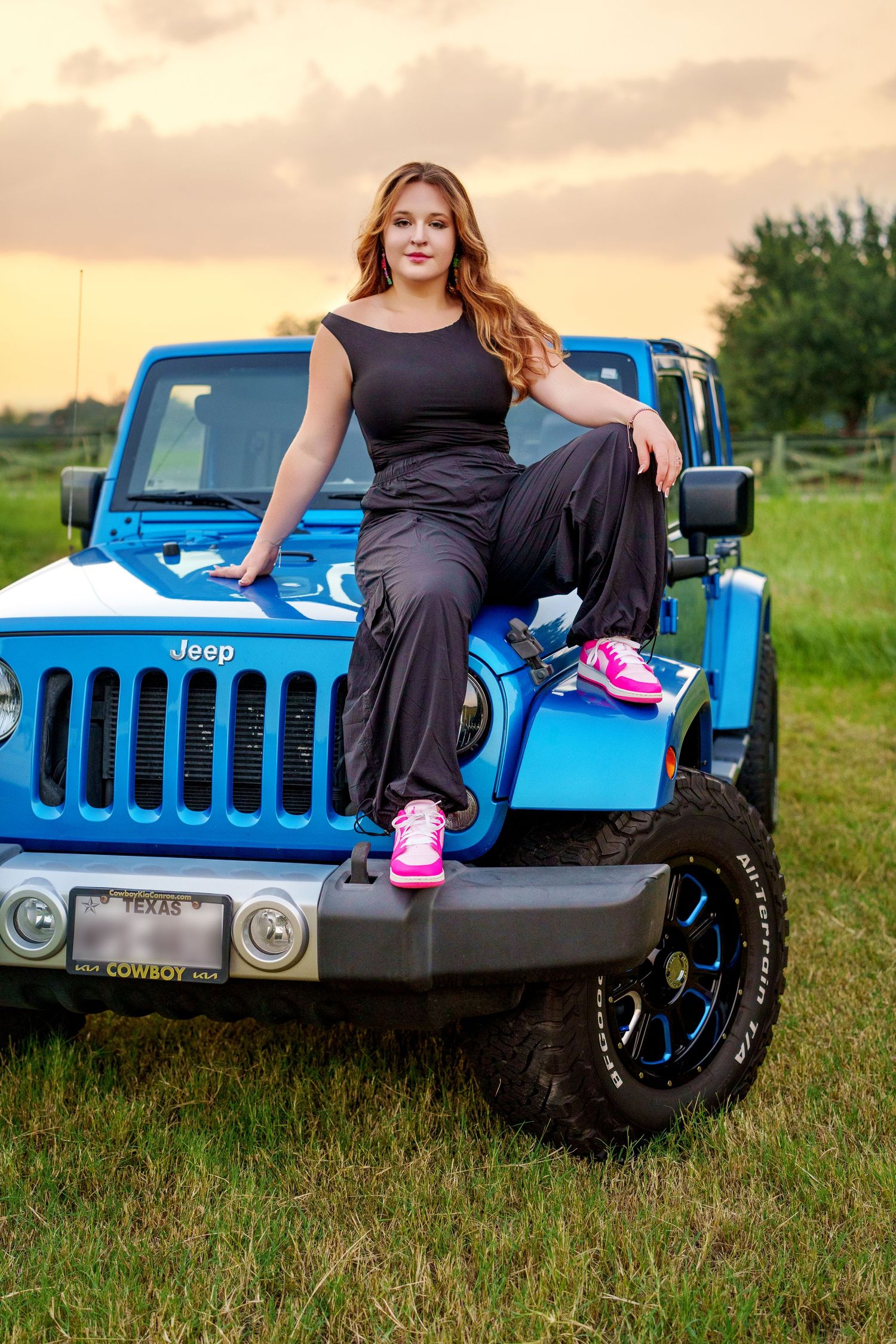 senior girl with jeep John Cooper