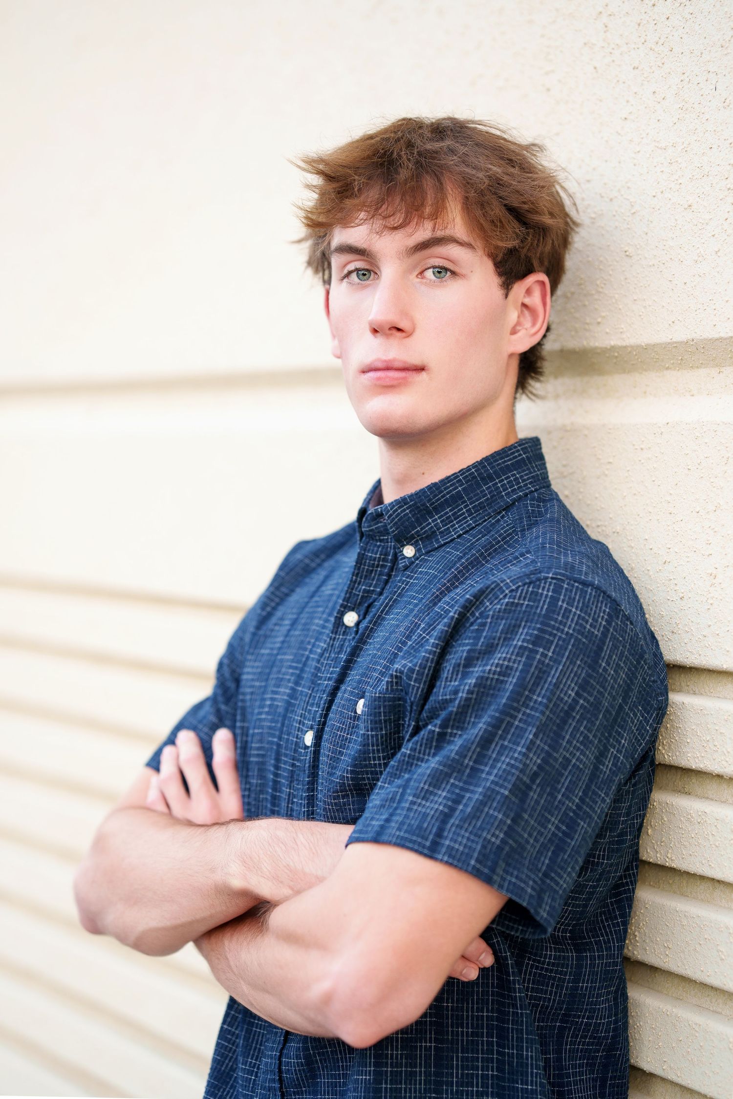senior boy photographer in the woodlands