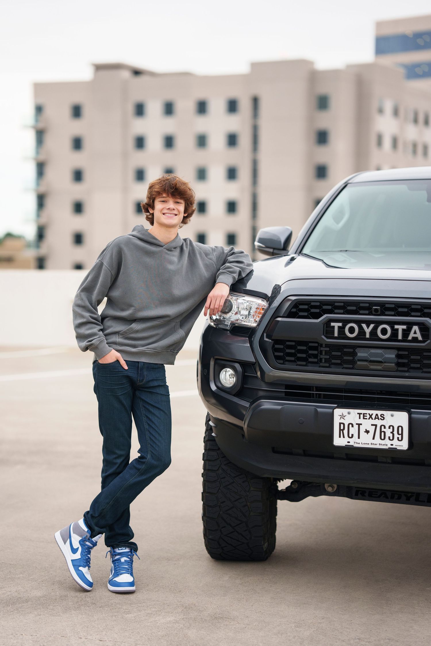 The Woodlands Senior Photographer.  Senior guy photos in the Woodlands.  Senior truck photos