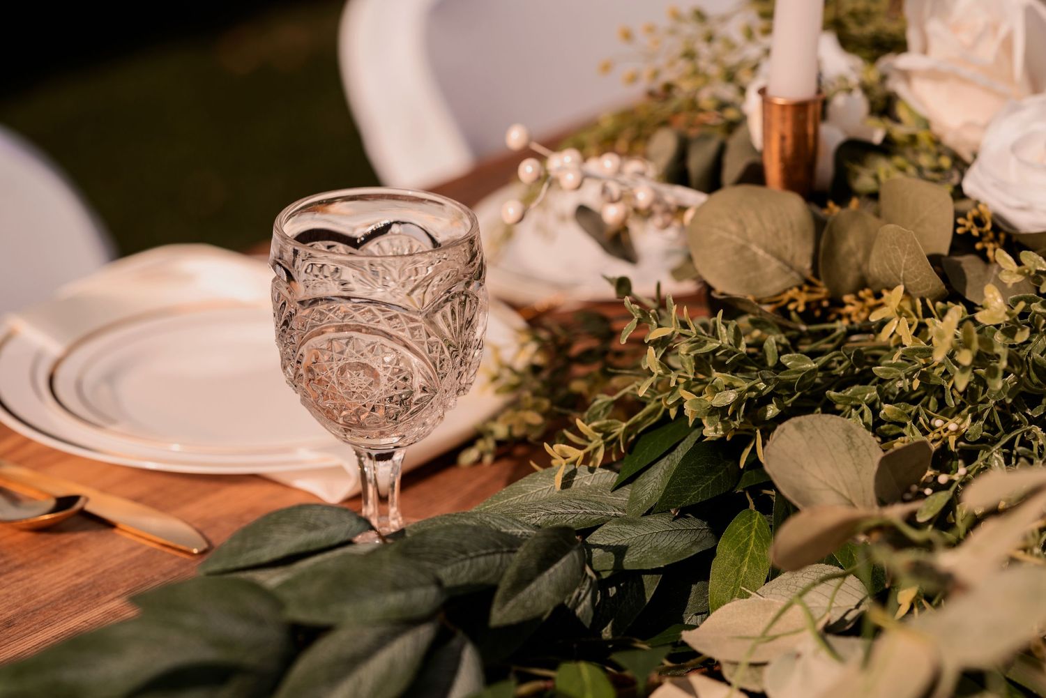 Cheyenne Michelle Photography Oklahoma wedding photographer wedding reception decor moody earthy wedding