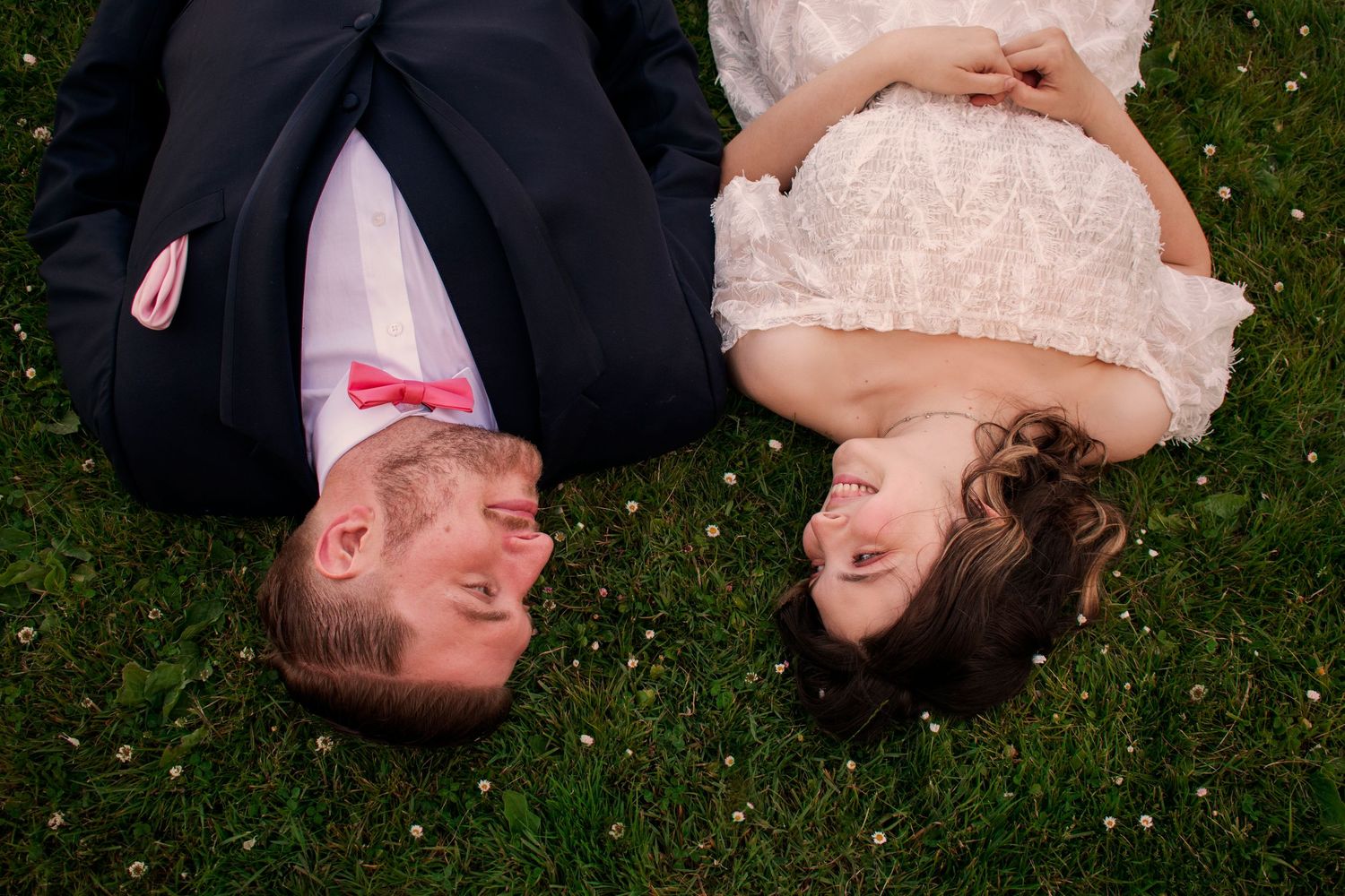 wedding day photography Oklahoma photographer cute couples poses creative couples photoshoot