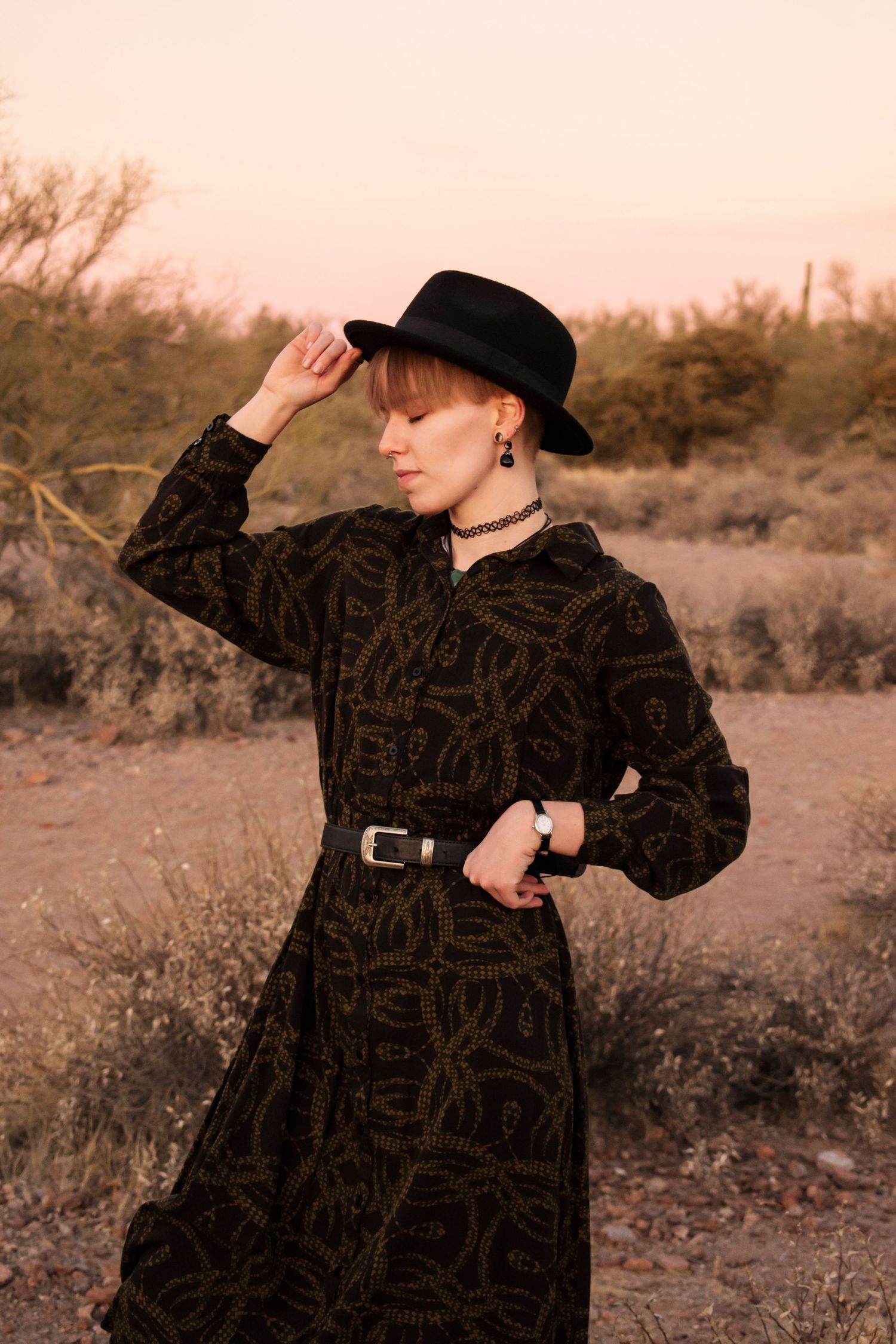Alternative Western-style senior portraits, Old West theme graduate portraits, Oklahoma photographer