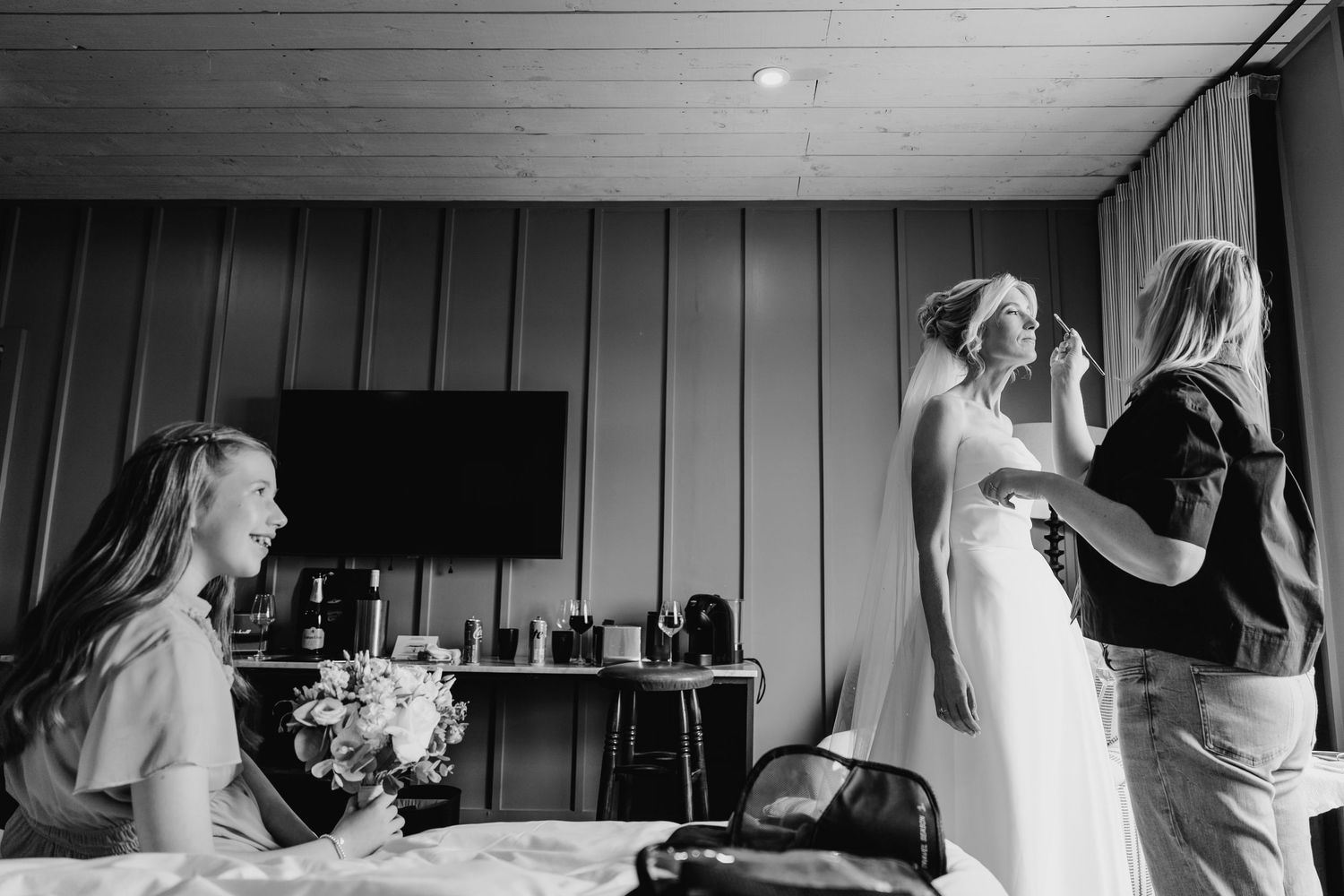 Glasson Lakehouse wedding photos wedding photographer Dublin Ireland Meath Westmeath