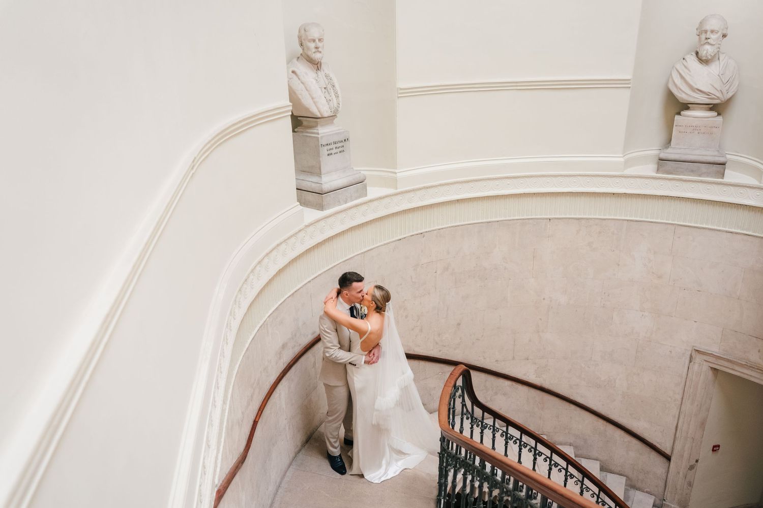 Dublin wedding photographer Candid City hall