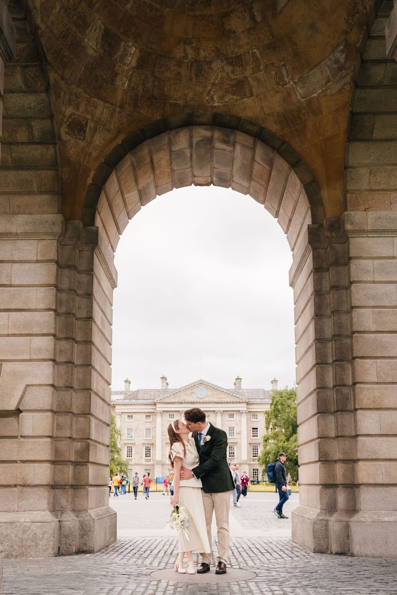 candid natural documentary wedding photographer dublin trinity college city