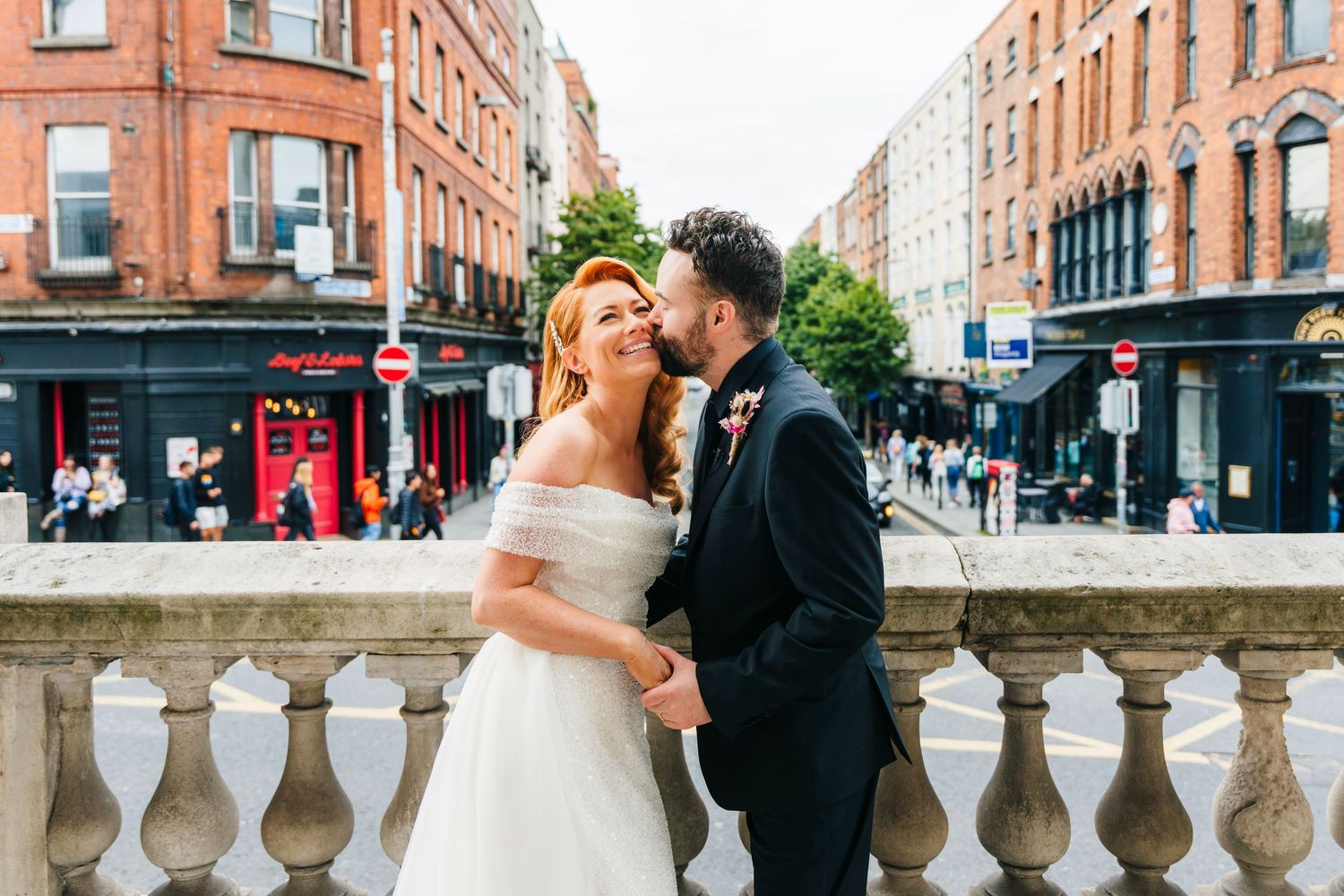 city hall dublin wedding photos