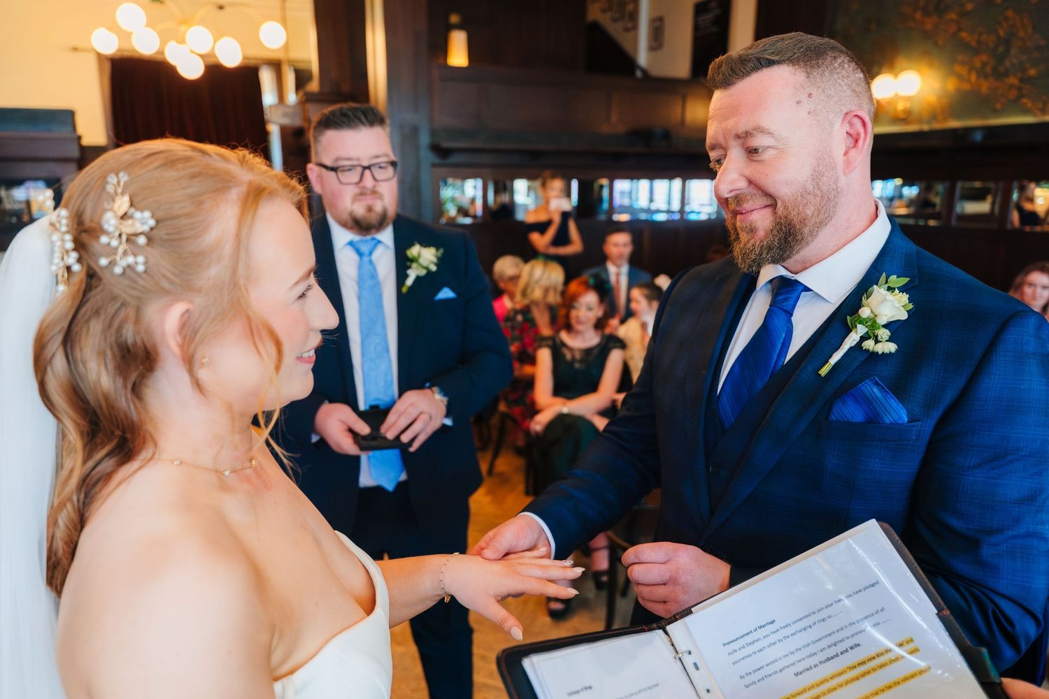 Dublin wedding photogrAPher Bewleys Grafton