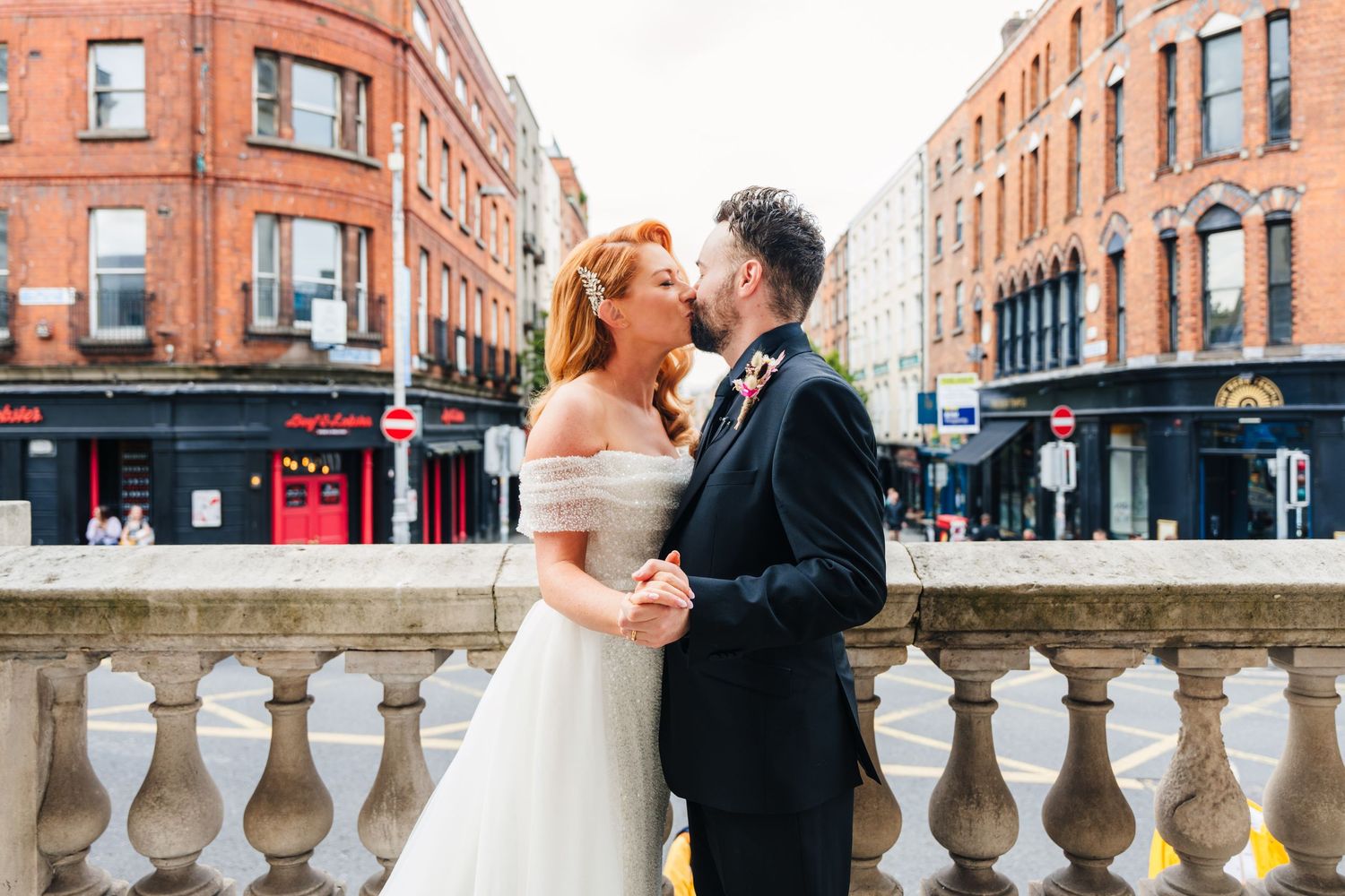 city hall dublin wedding photos