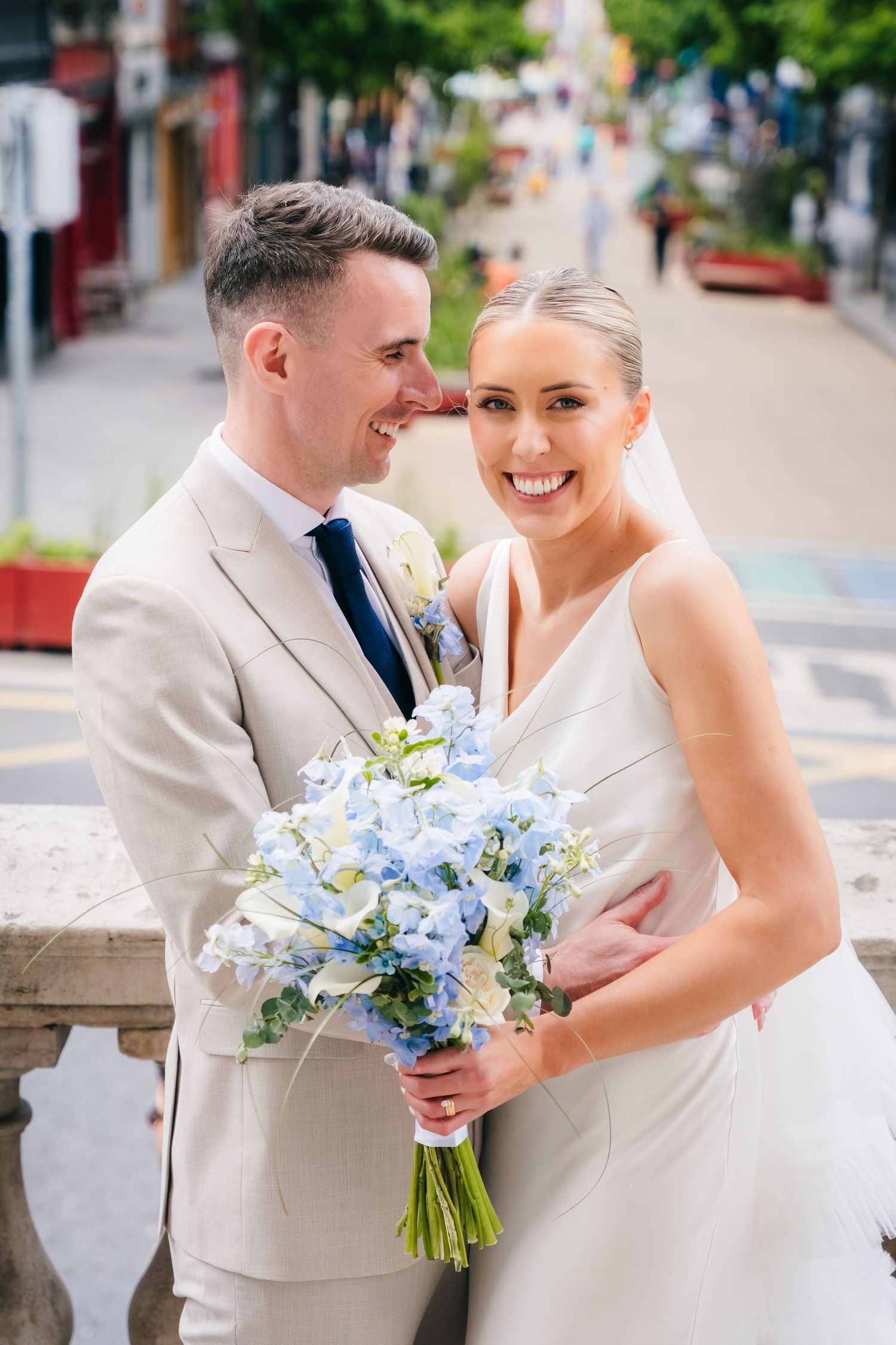 Dublin wedding photographer Candid City hall