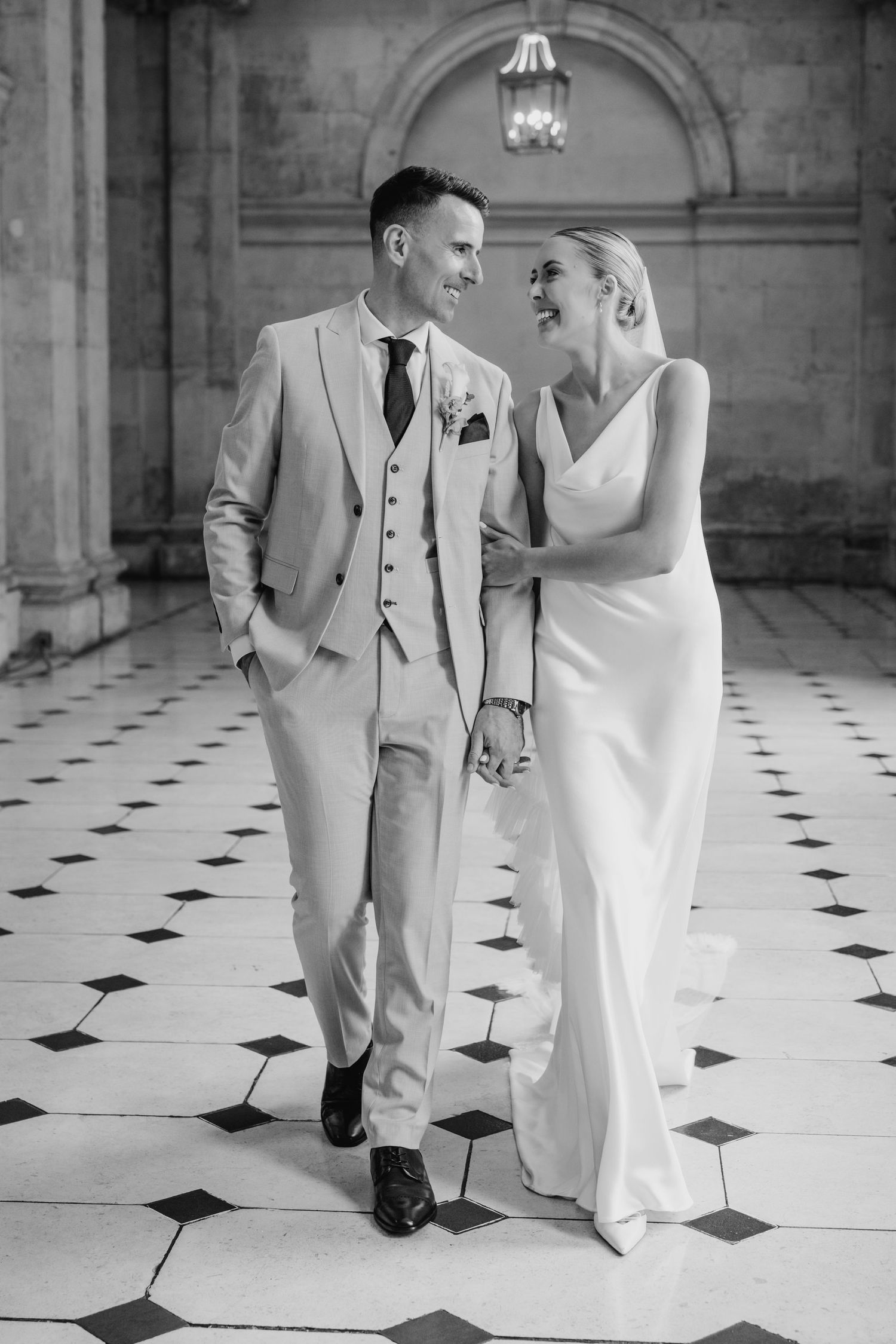 Dublin wedding photographer Candid City hall
