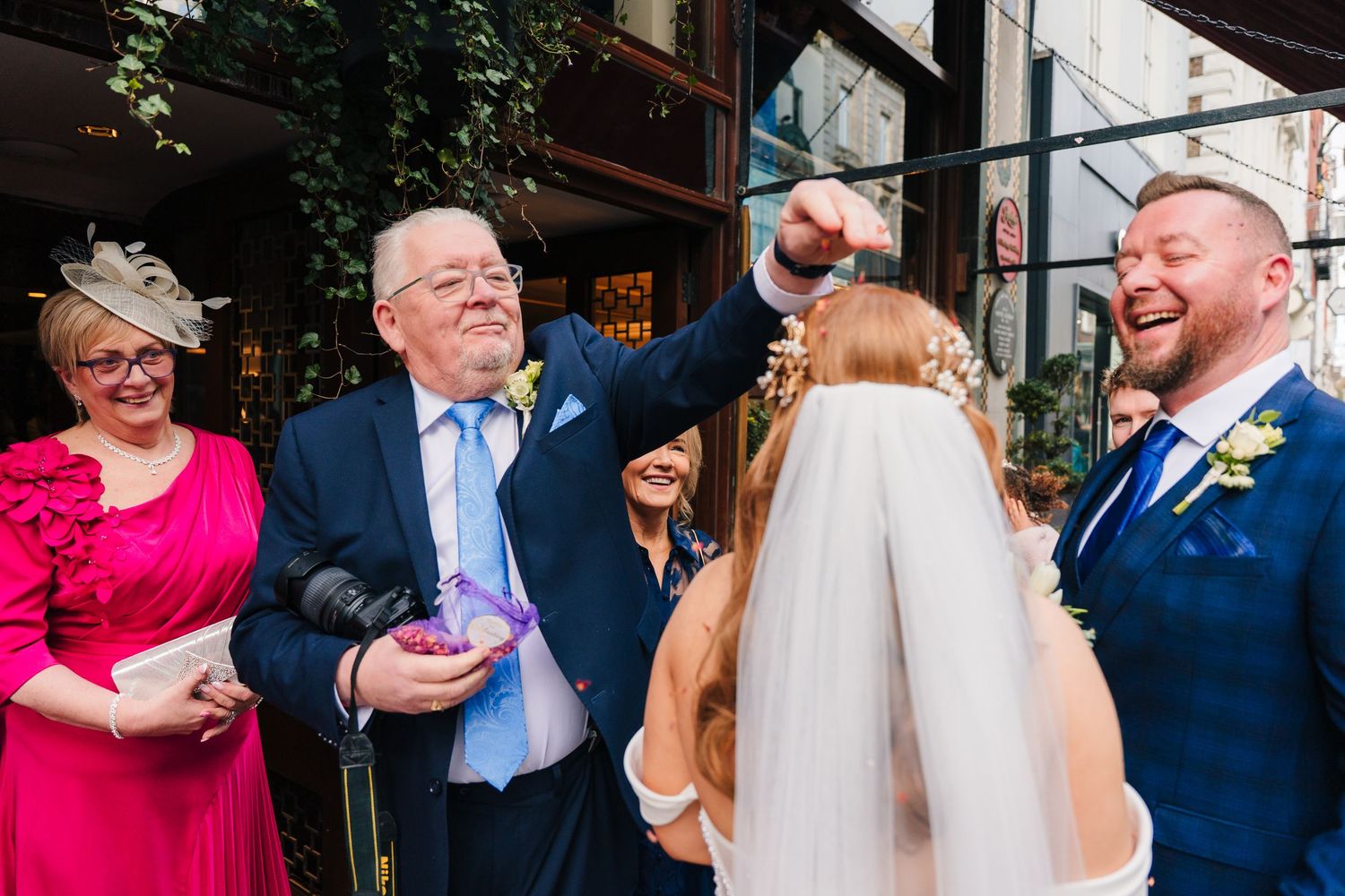Dublin wedding photogrAPher Bewleys Grafton