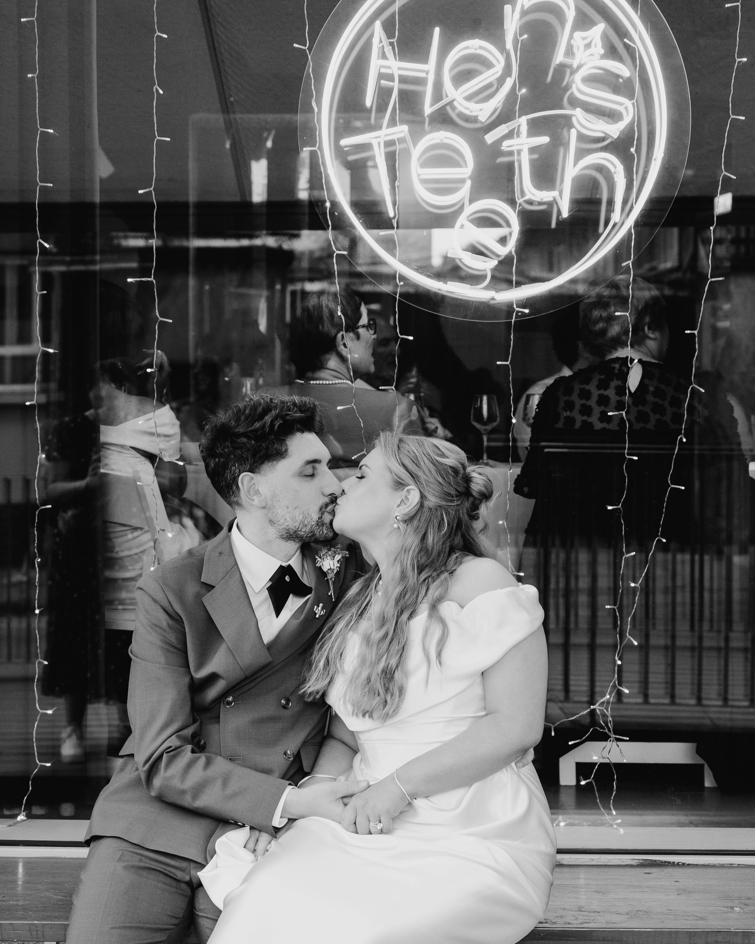 Hen's teeth dublin wedding photographer documentary candid