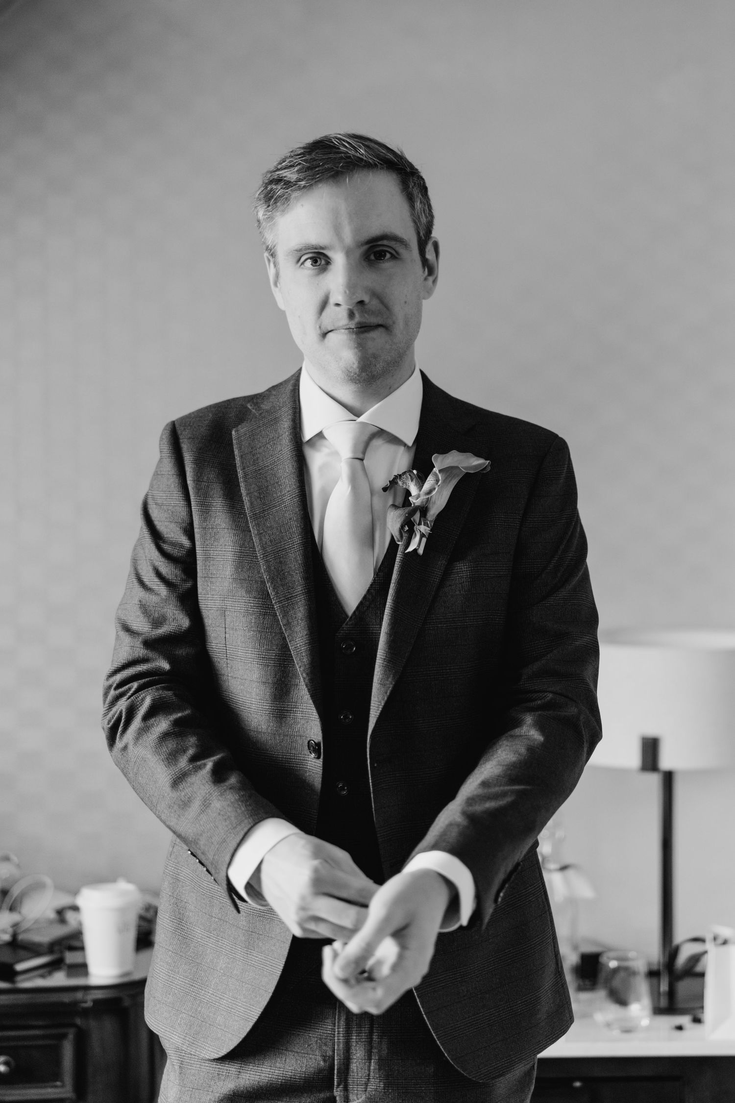 Wedding couple portraits at Kilkenny Castle photographed by Dublin wedding photographer