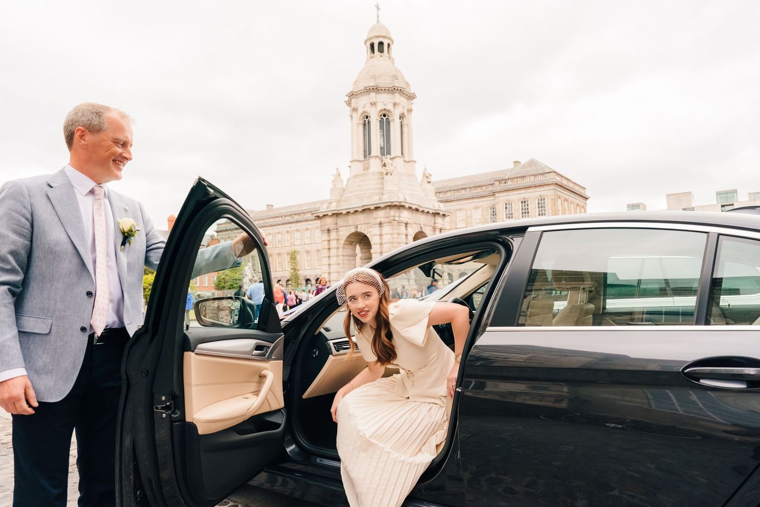 candid natural documentary wedding photographer dublin trinity college city