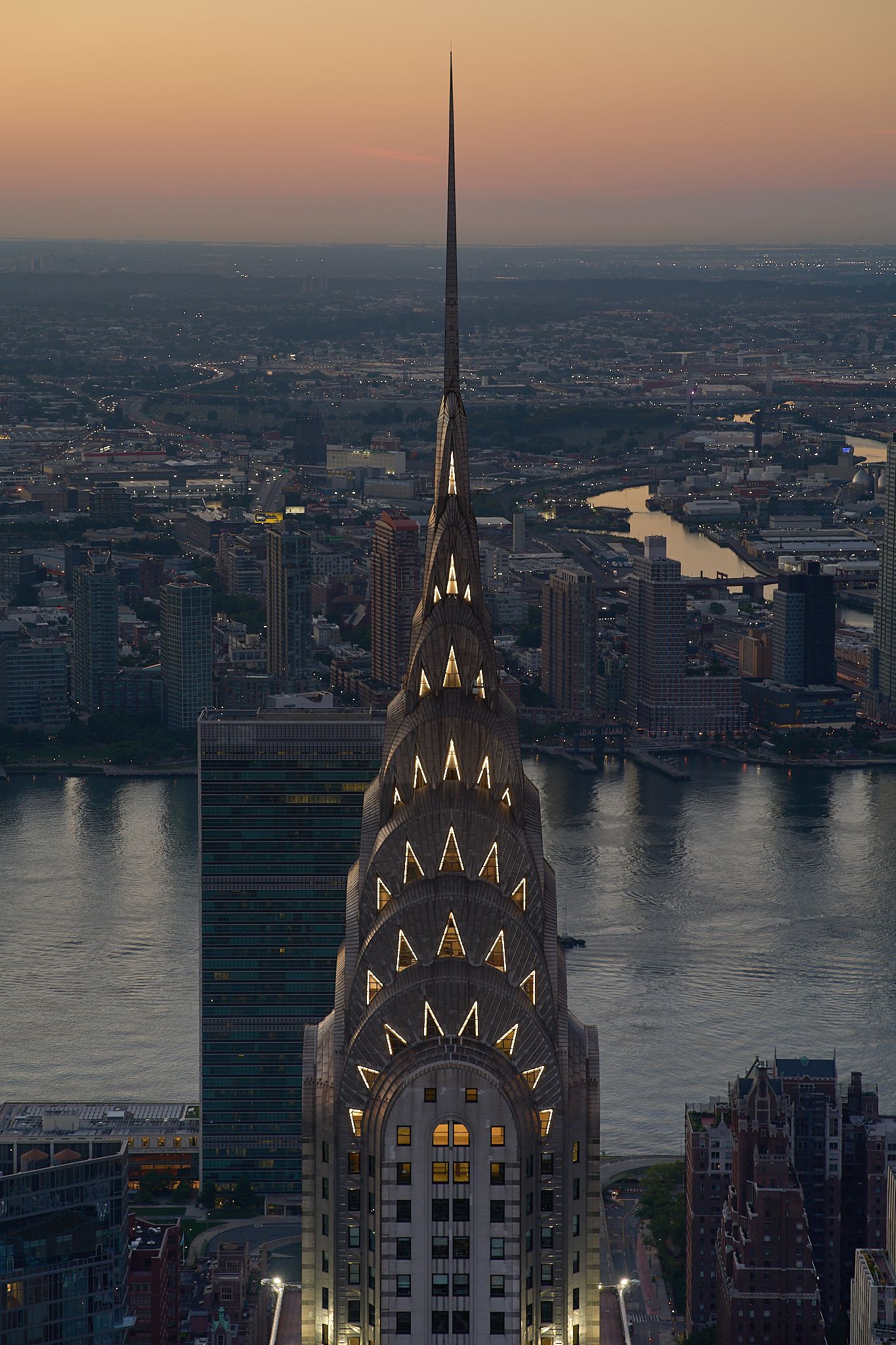 travel and editorial photography, NY, Chrysler building at sunrise