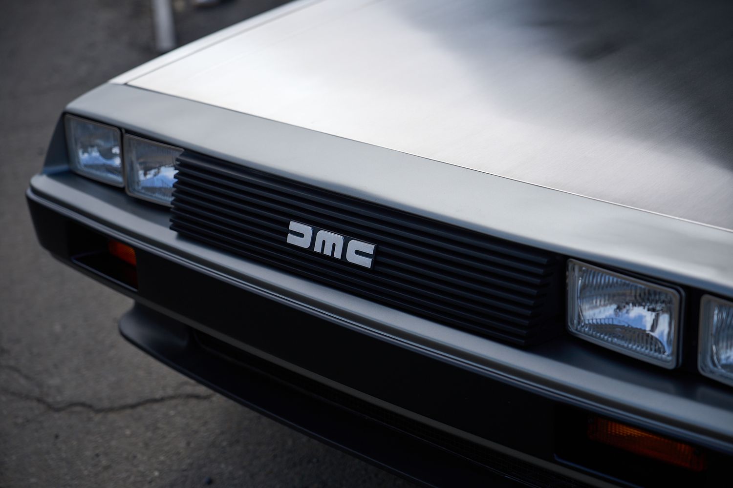 car photography, DMC Delorean car