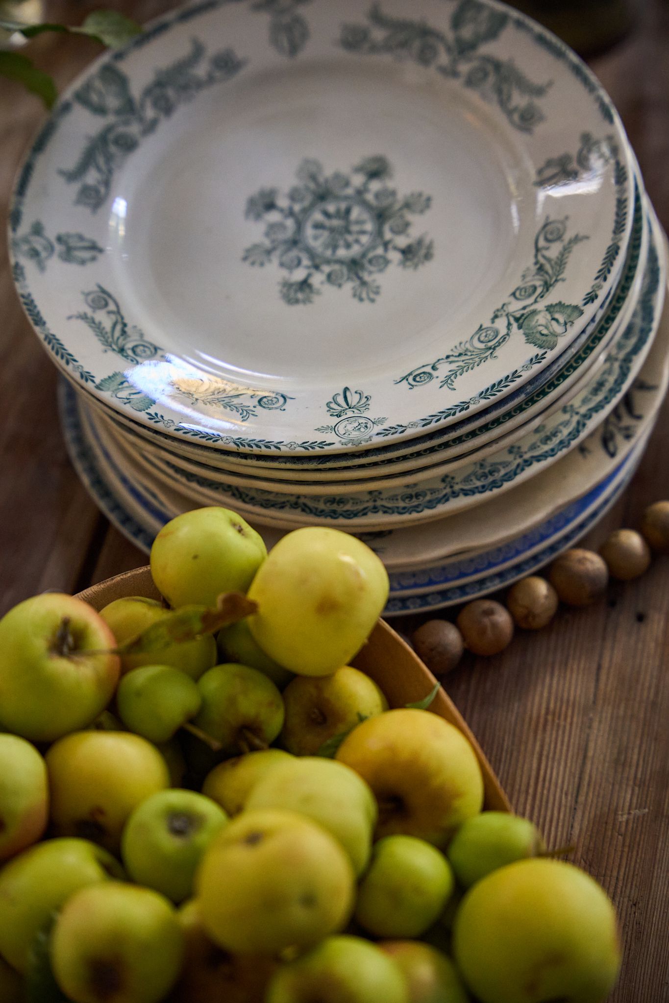 Travel and editorial photography, Provence, France, plates and fruits on a table