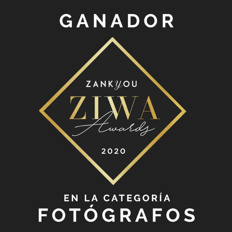 ZIWA 2020 Zankyou International Wedding Awards winner badge in the photographers category on dark background.