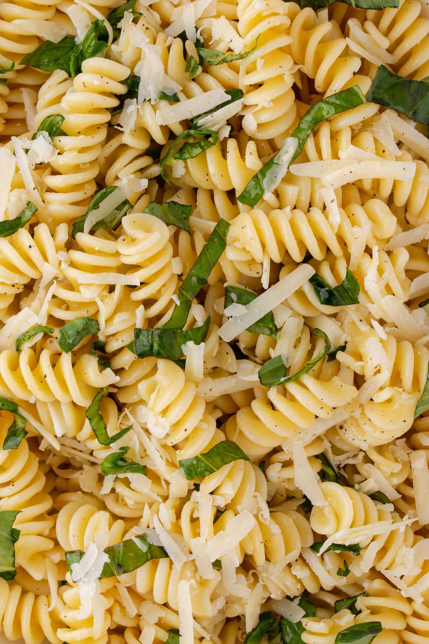 macro shot lemon pasta