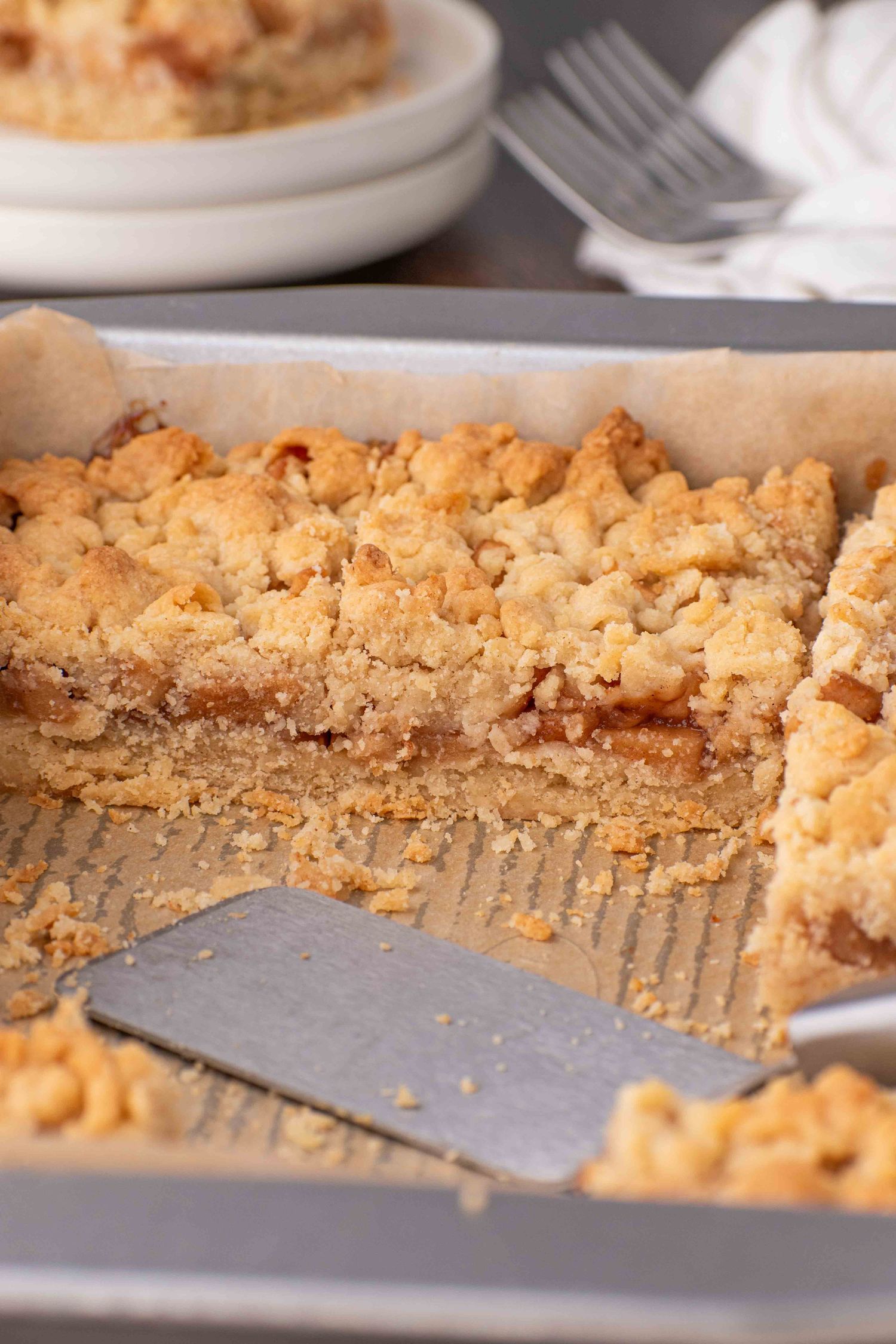 pan shot apple pie bars
