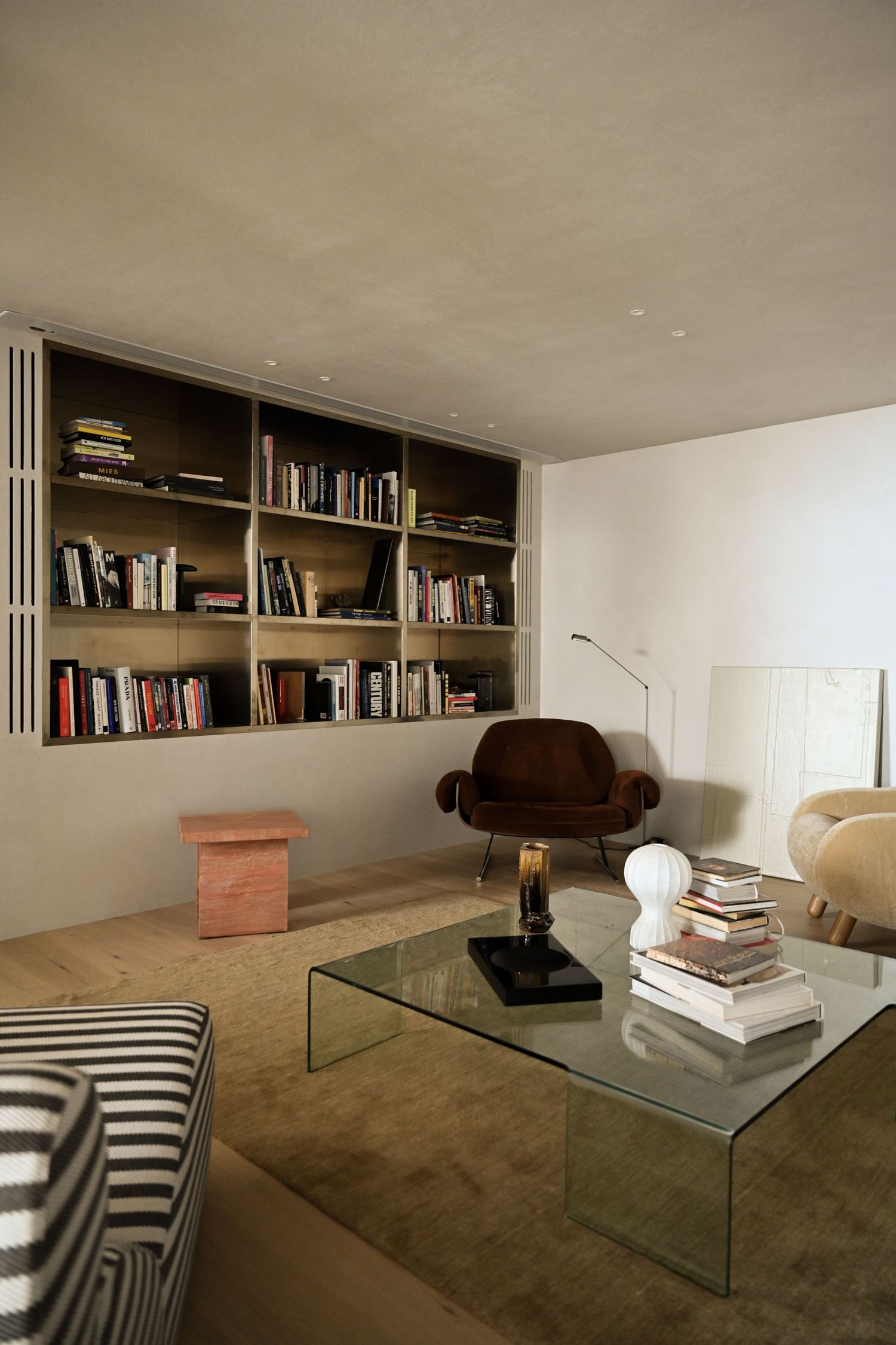 Alaia Palm Beach, Library / theatre room.