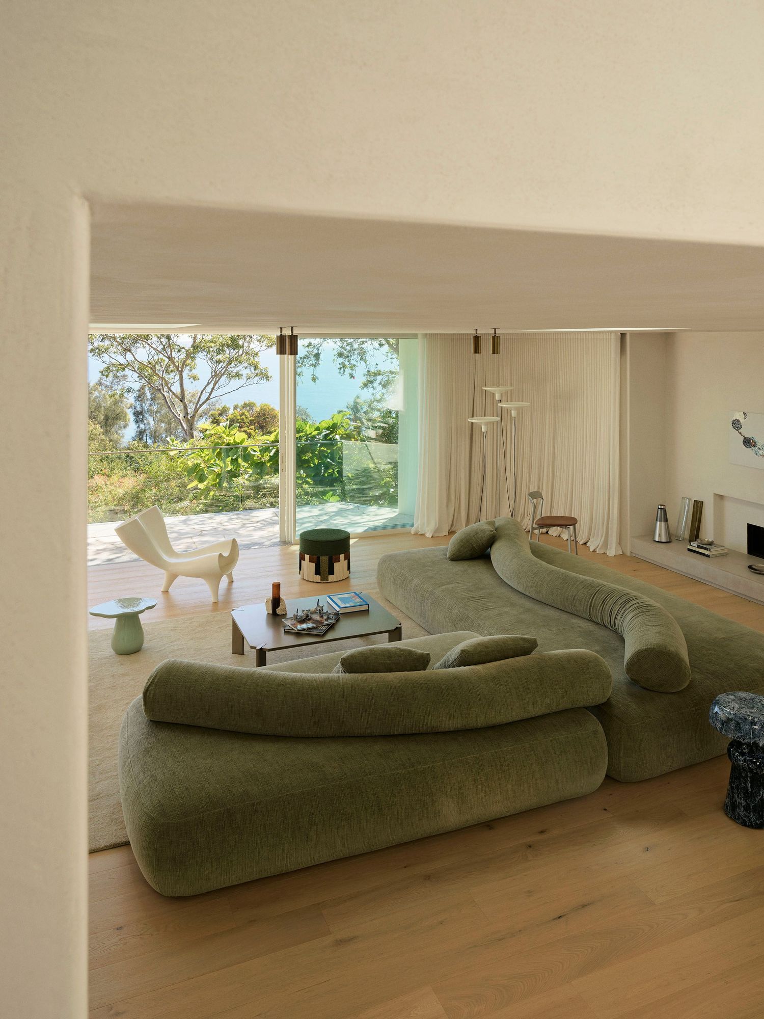 Alaia Palm Beach, large living areas overlooking the ocean.