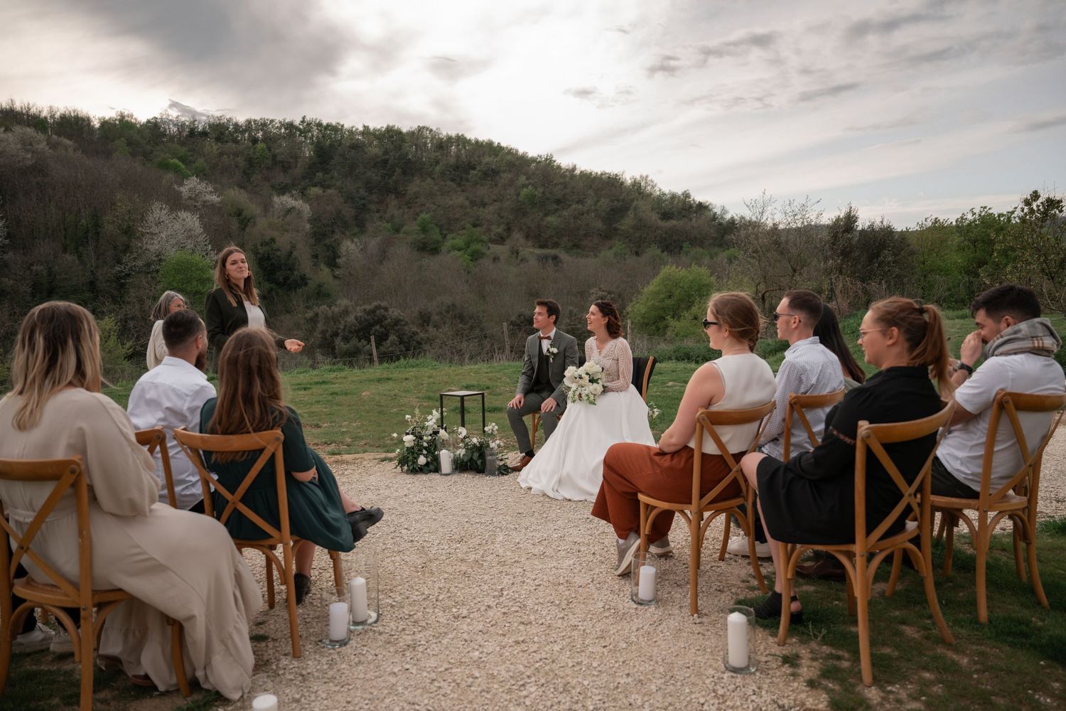 Photographe mariage Belgique, reportage élégant et naturel capturant les émotions authentiques d’un couple amoureux