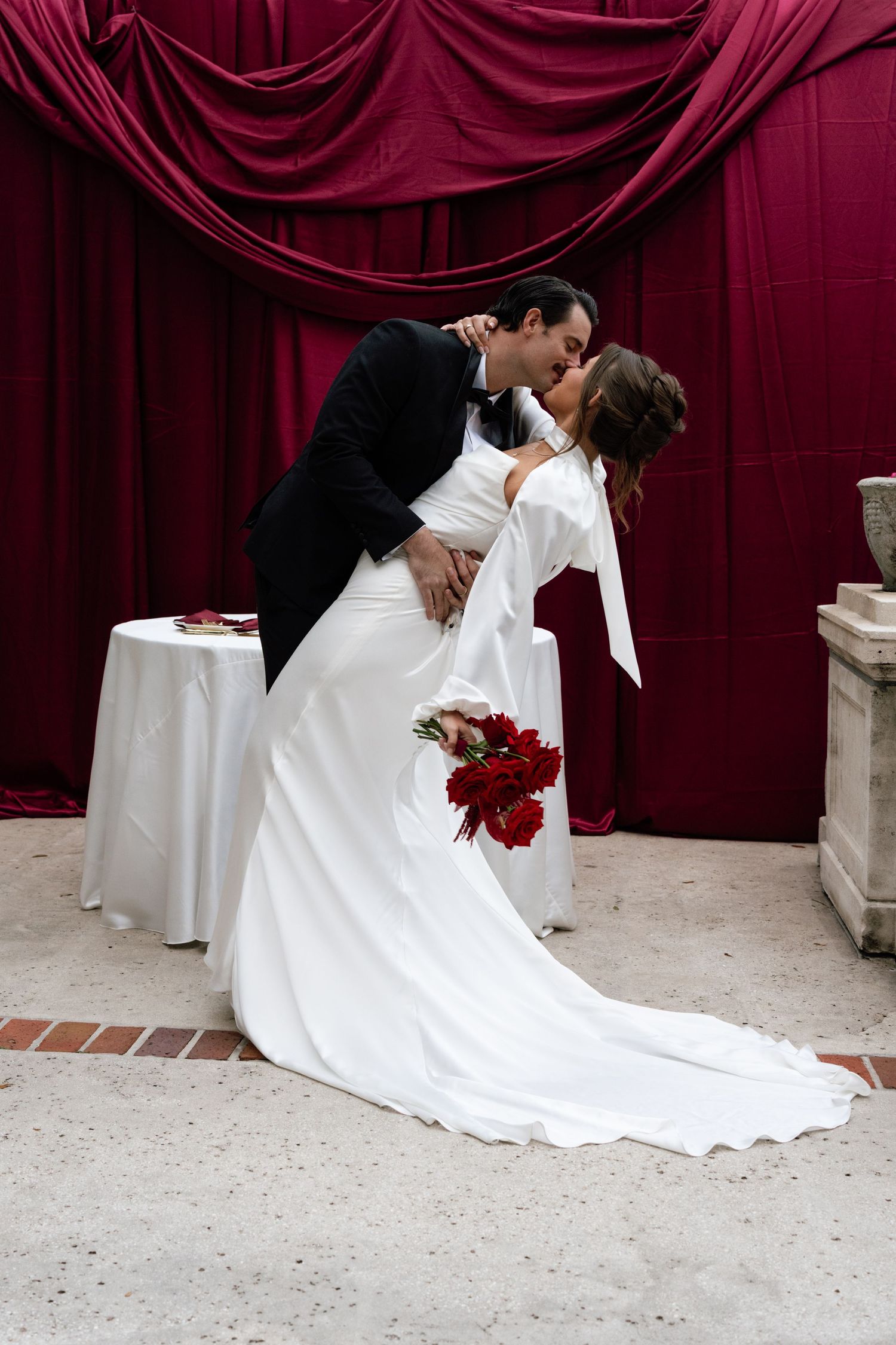 Editorial wedding portraits along the St. Johns River