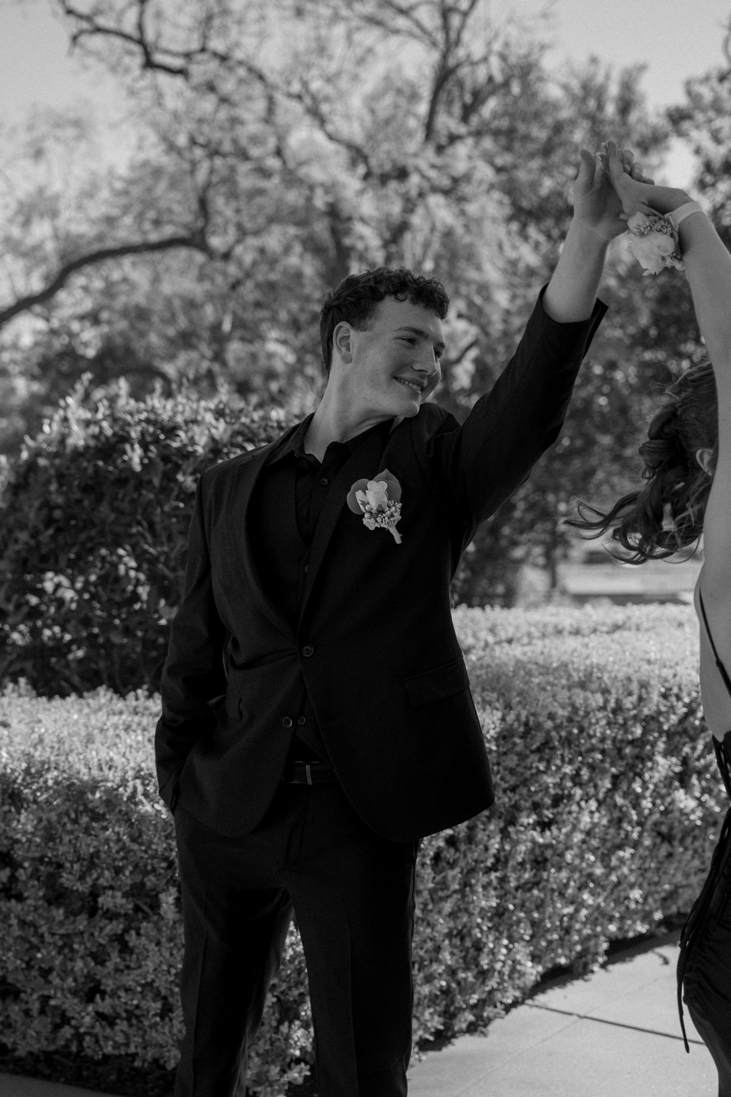 Orange County, CA Engagement Session at the Muckenthaler Mansion, Fullerton