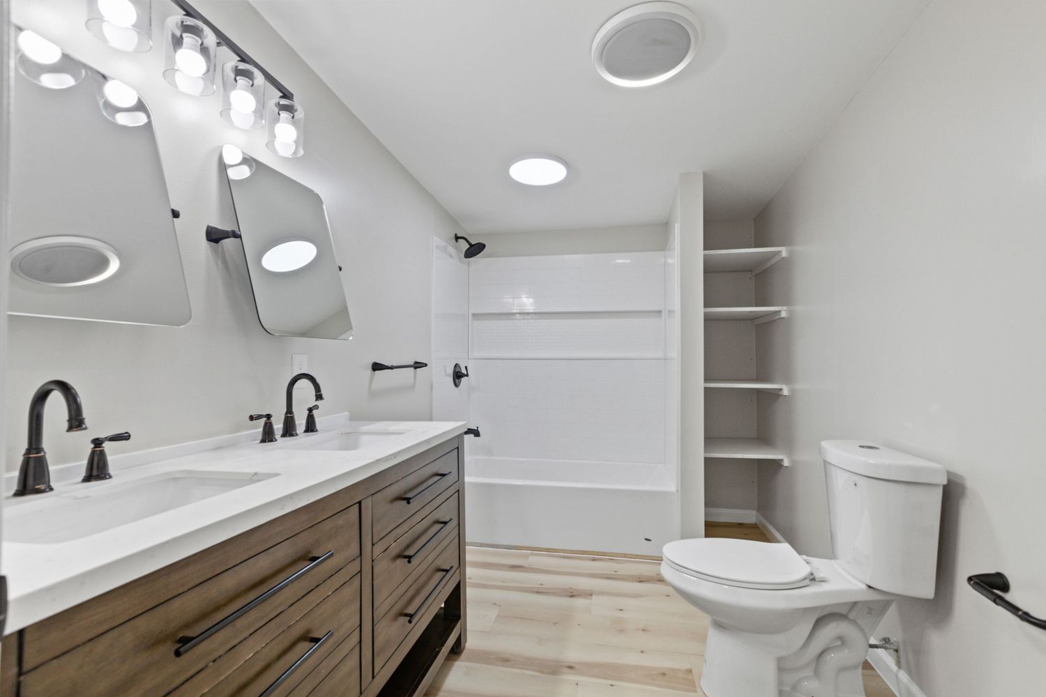 Real Estate Photography Allentown Lehigh Valley Bathroom