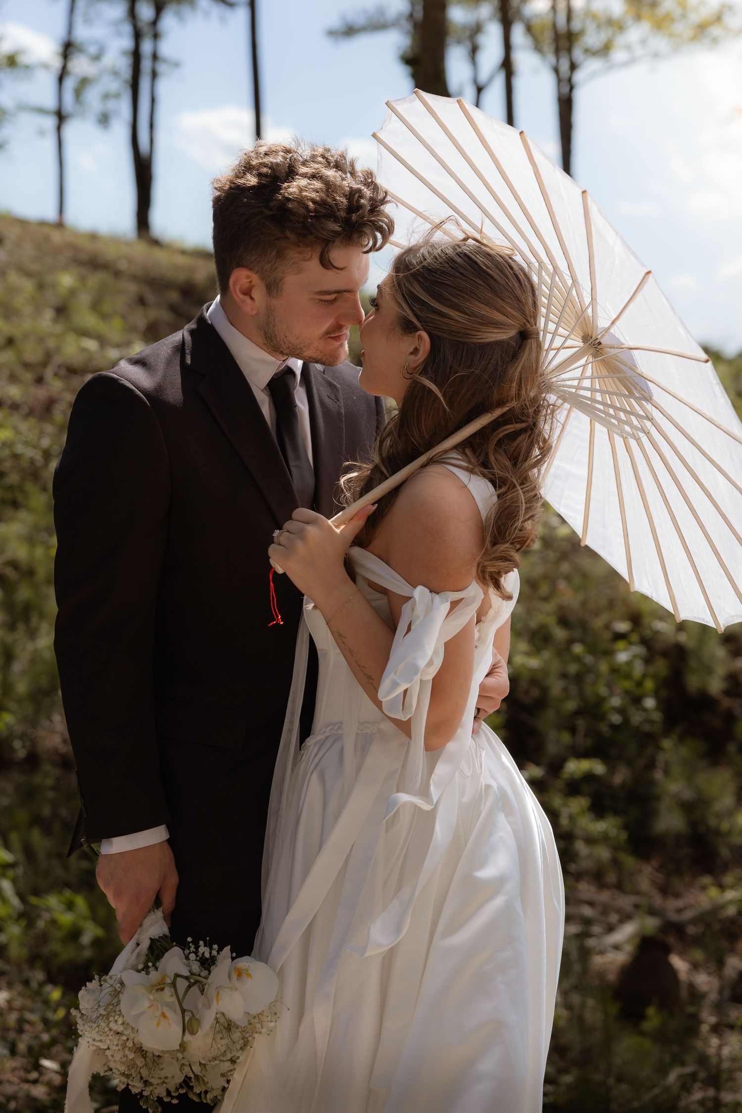 Lake Lanier Wedding, Georgia Lakeside Wedding Inspo, Wedding Picture Inspo, Summer Wedding, Atlanta GA Wedding Photographer, True Color