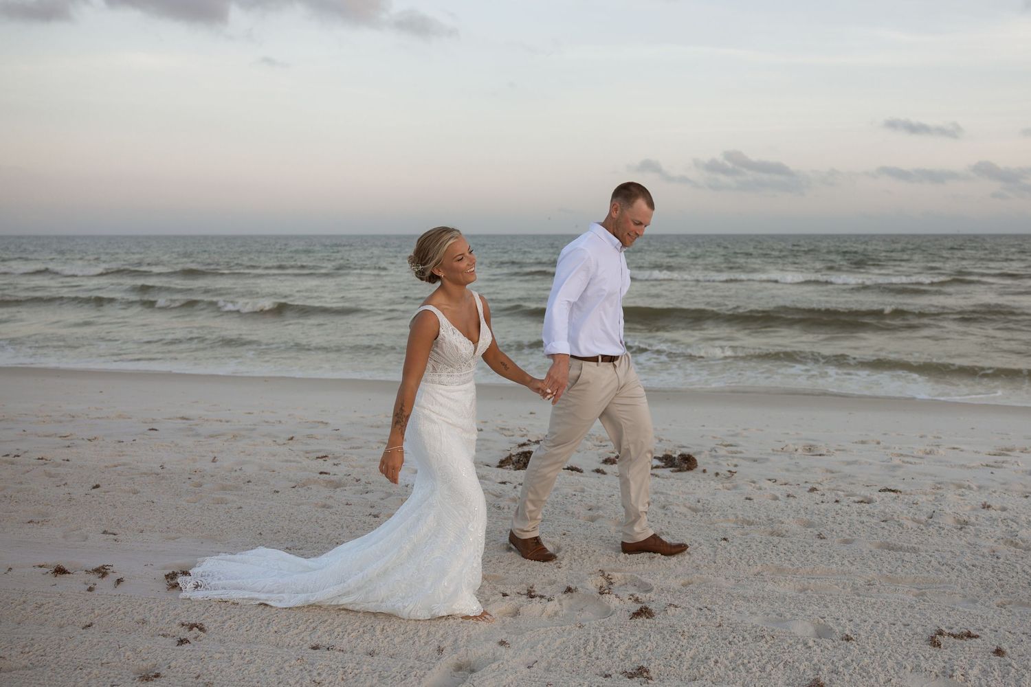 Natural light wedding photography capturing moments at Navarre Beach
