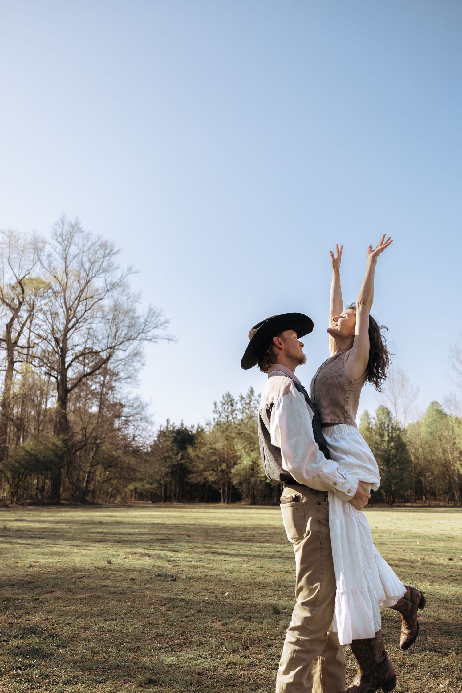 Branding, Engagement, Family, Wedding Portrait, Elopement, Lifestyle, Timeless, Nostalgic, Authentic, Lifestyle, Emotional, GA Photographer