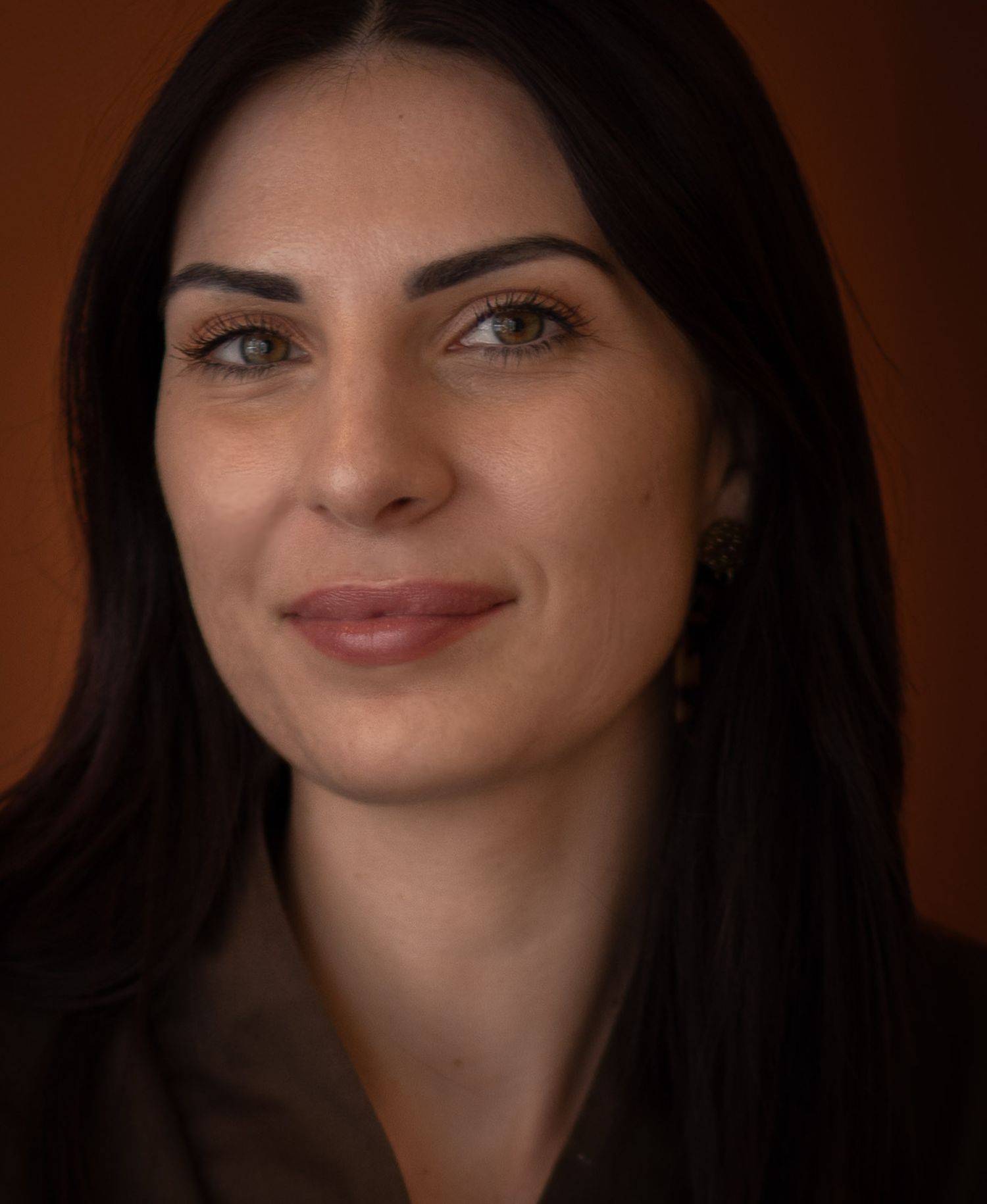 un regard, un sourire, une envie de rencontrer la praticienne car elle inspire confiance tout en étant professionnelle.