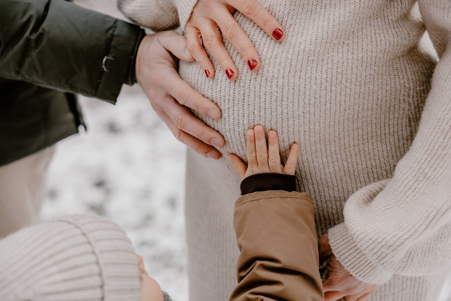 Großer Bruder, Schwangerschaft, Ultraschallbild, Neues Familienmitglied, Maternity, Schwangerschaft, Babybauchshooting, Winterfotosession