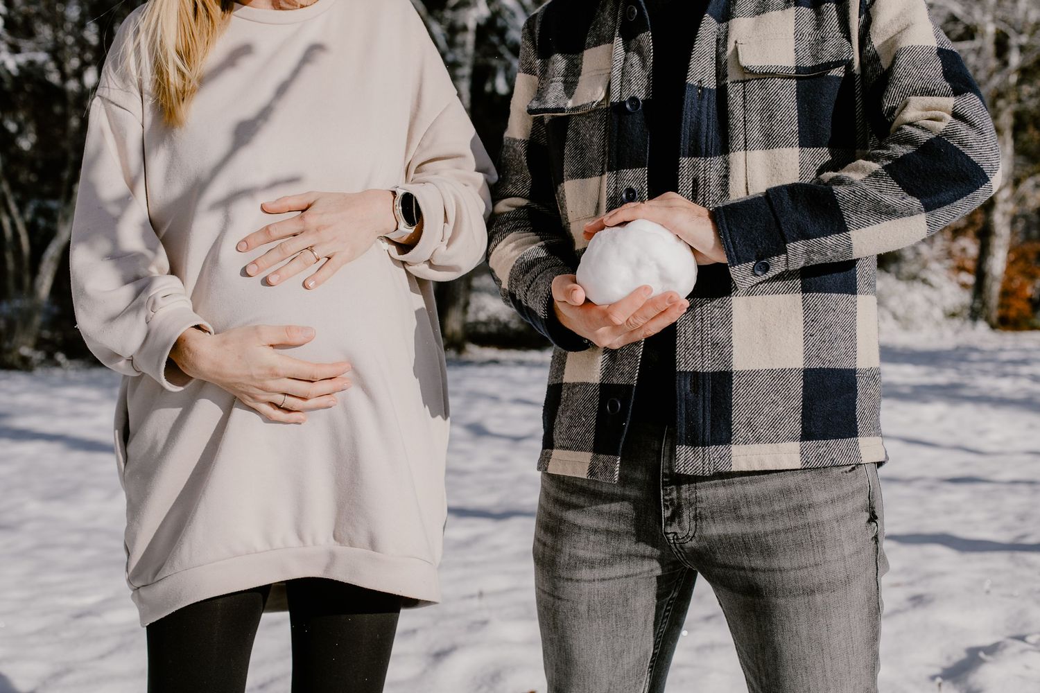 Maternity, Schwangerschaft, Babybauchshooting, Winterbilder, Winterfotosession