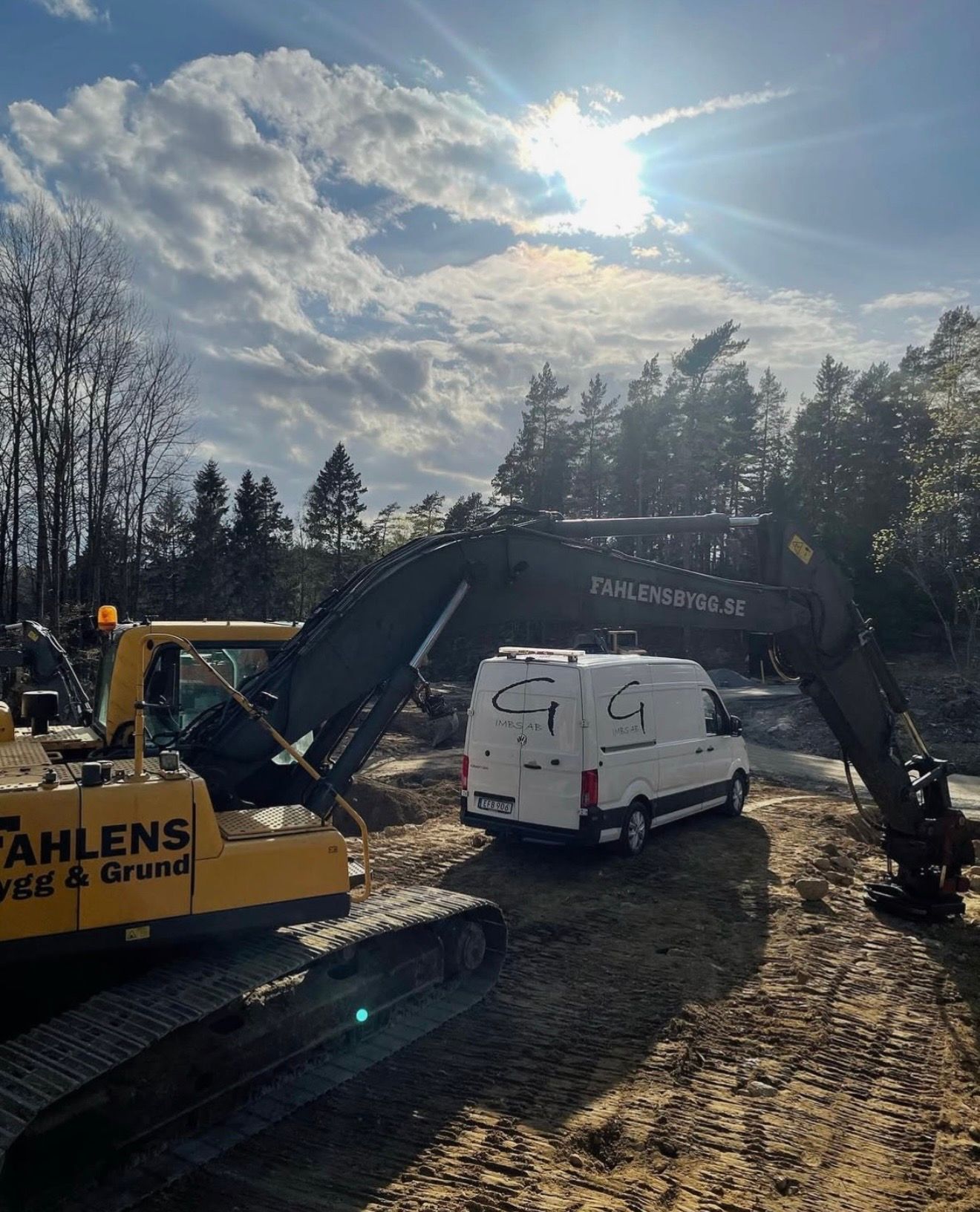 Gimbs AB utför maskinreparationer och service i Stockholm. Gimbs AB gör både akuta och inplanerade maskinreparationer oavsett märke.