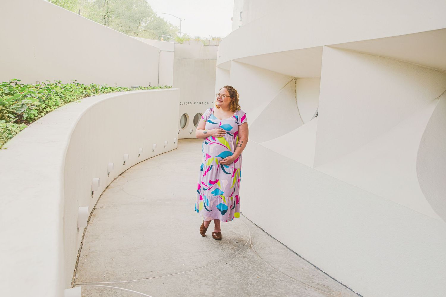 Brooklyn maternity photographer. NYC maternity photography session. NYC  maternity photographer. Guggenheim portrait session.