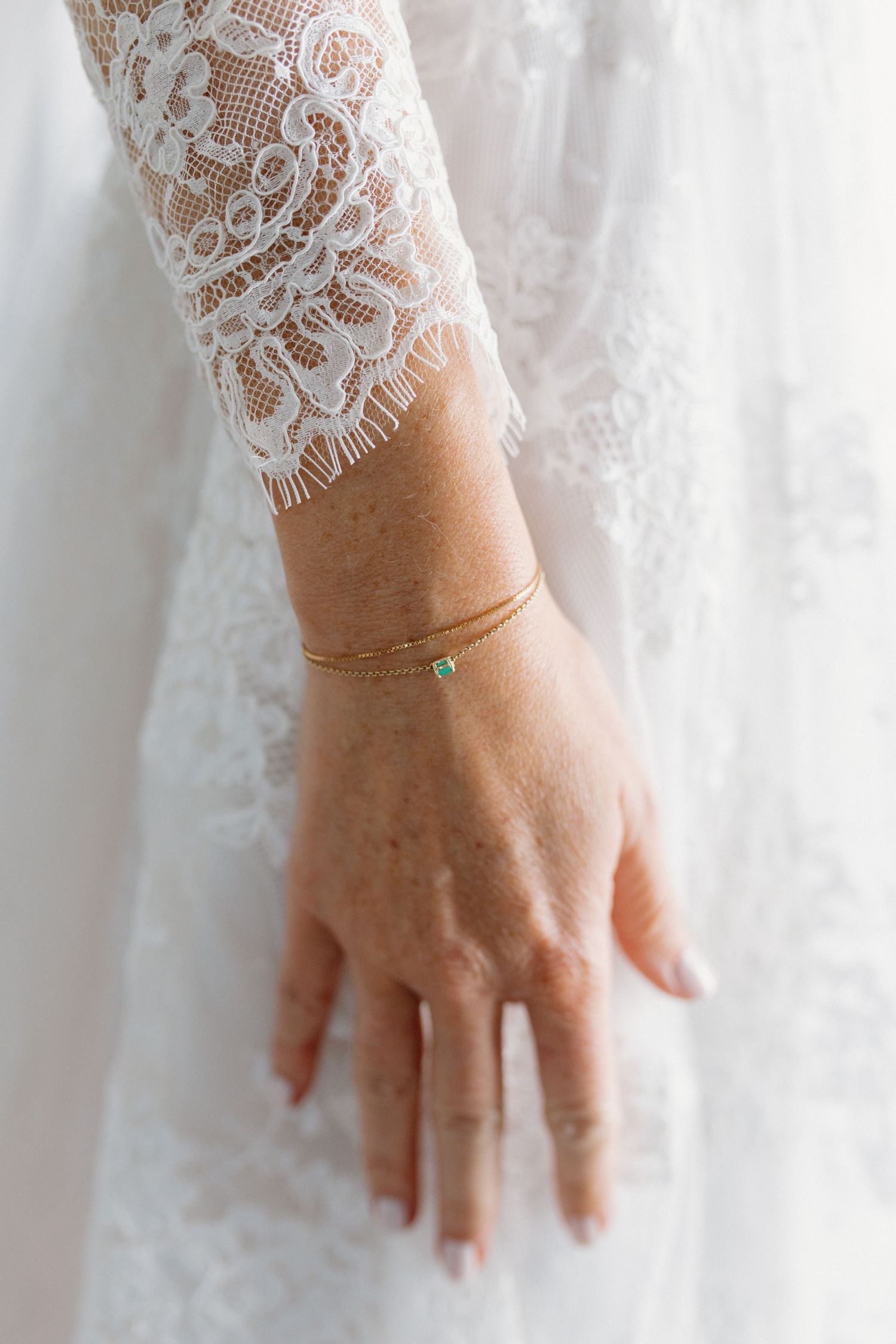 Elegant bridal details at Atlas Mountain wedding, marrakech