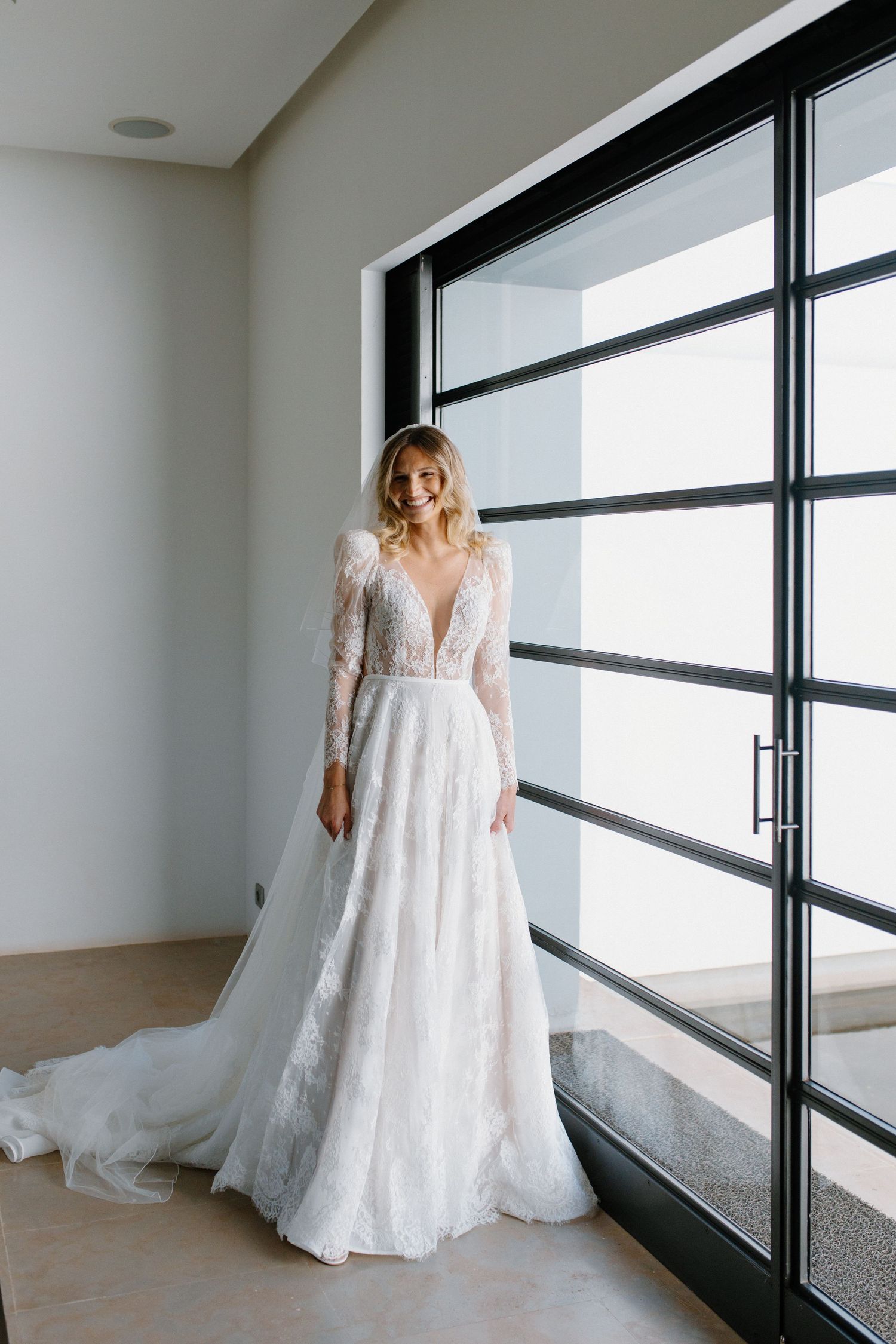 Elegant bridal details at Atlas Mountain wedding
marrakech