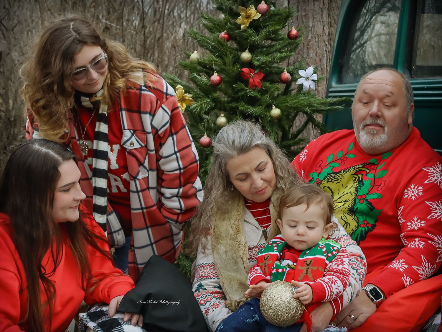 Family Christmas Mini Session 2023 Gladwin County, Michigan