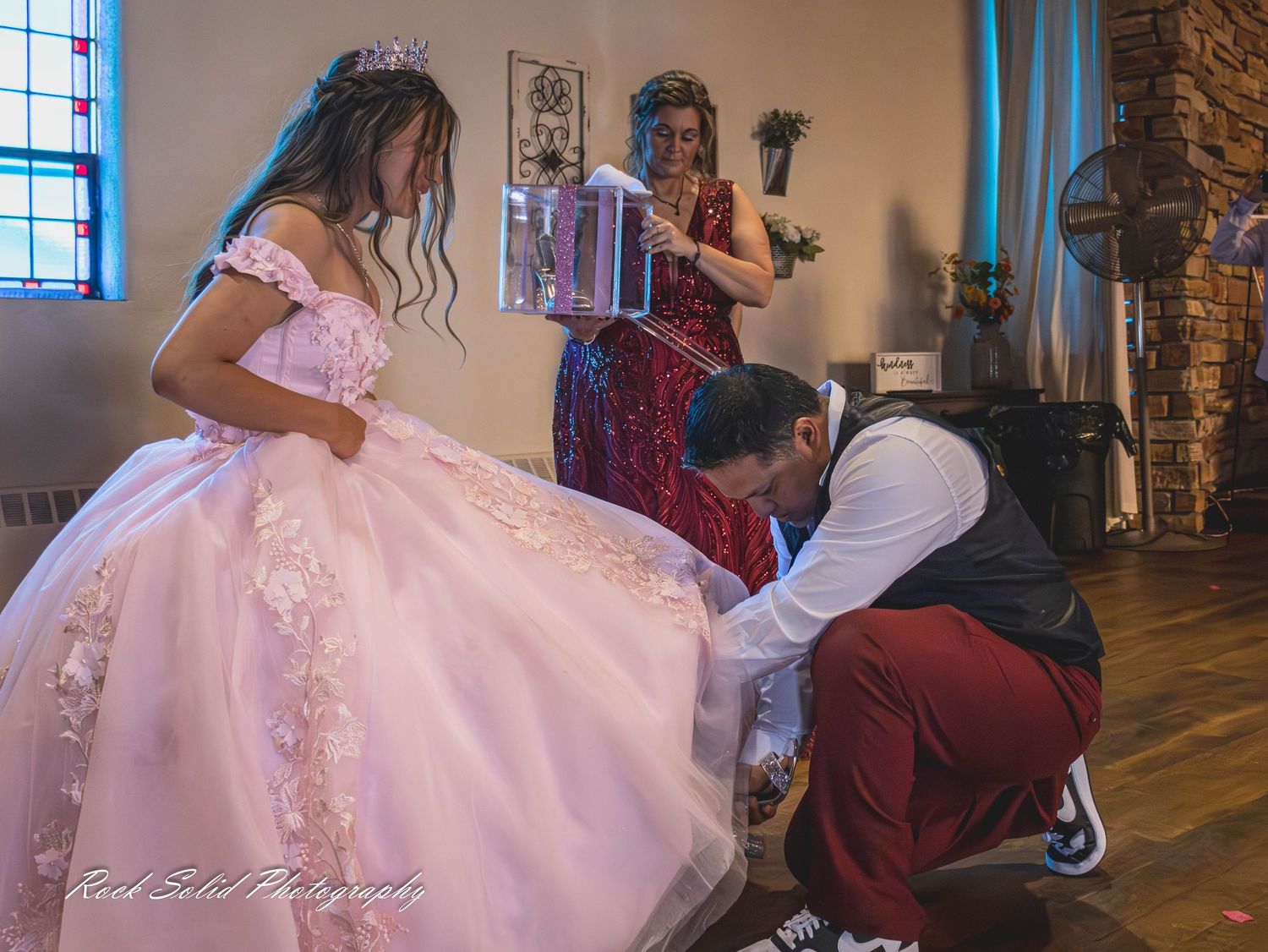 Capturing your beautiful traditions in stunning Quincean`era portraits, live party photography, and emotional family moments in Coleman, Mi