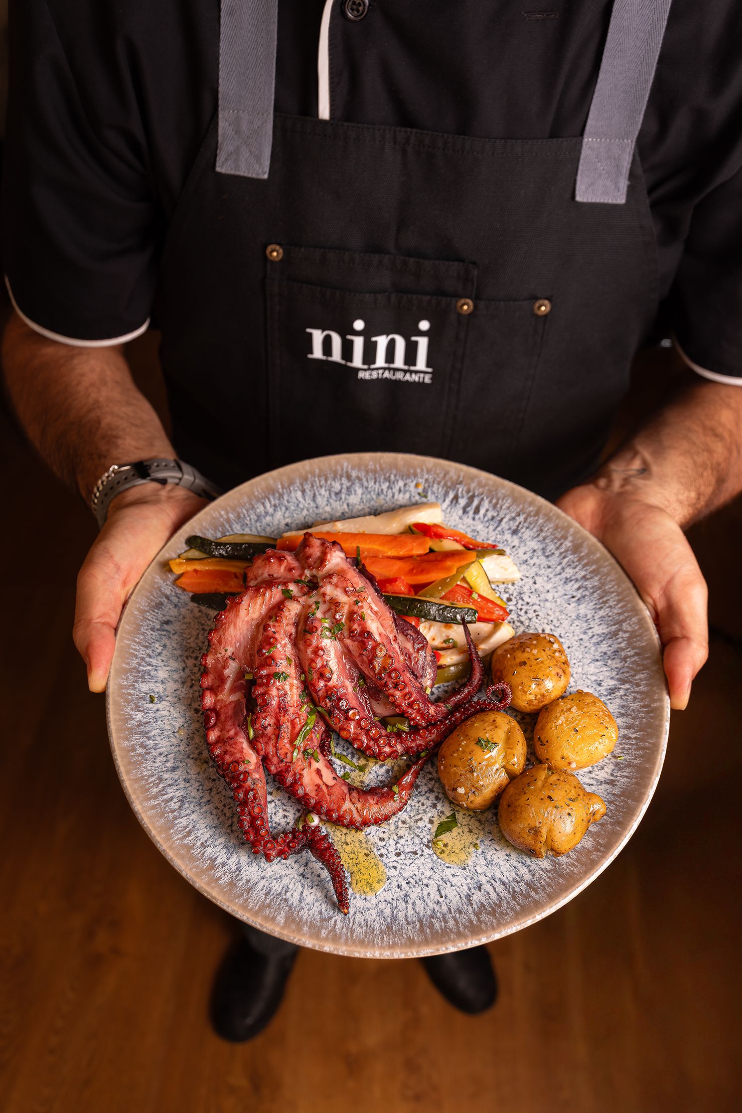 Fotografia gastronómica de prato de Polvo com apresentação cuidada — Nauisa Studio para restaurante em Leiria