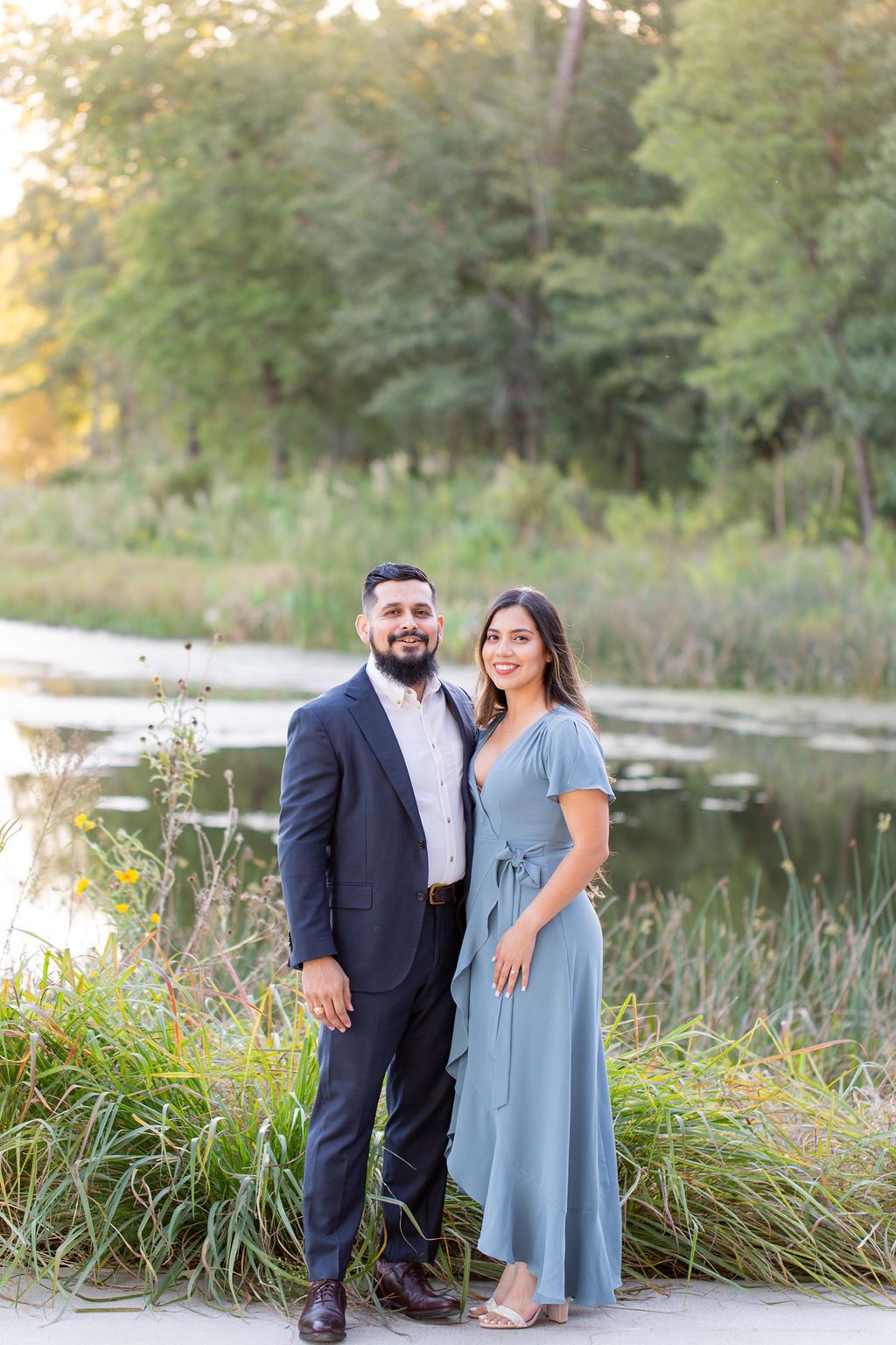 what to wear to engagement pictures