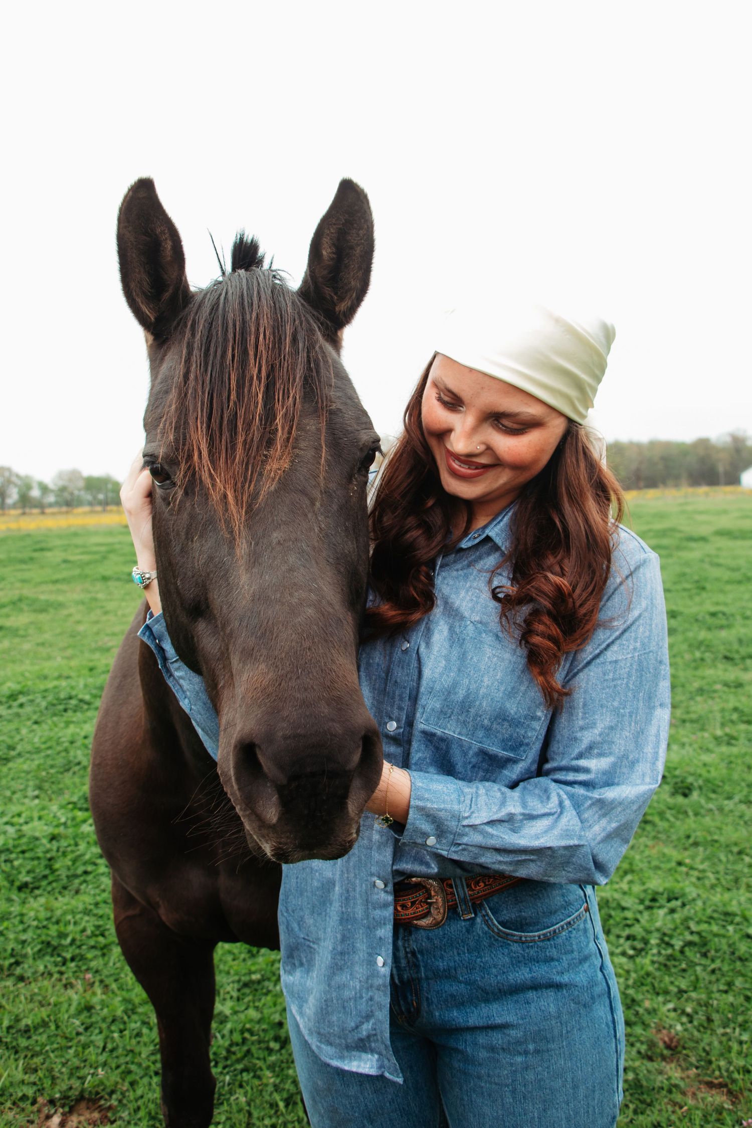 Kentucky wedding photography with candid couple moment