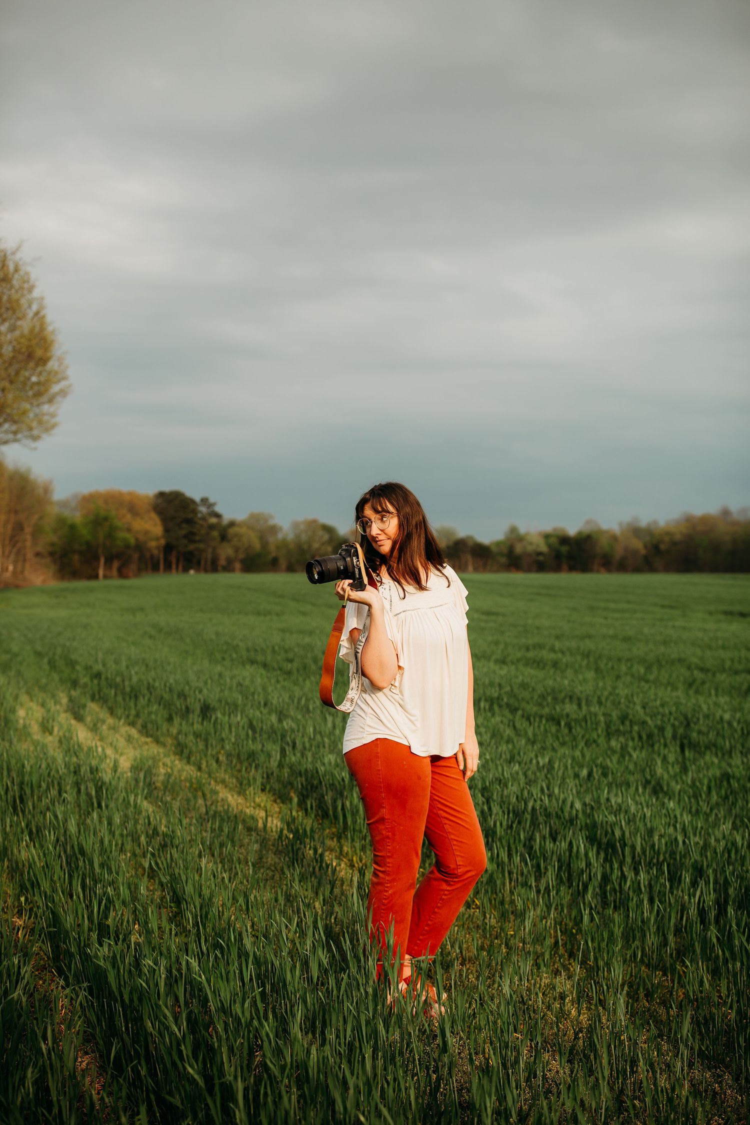 Elopement photography in Kentucky with candid storytelling moments