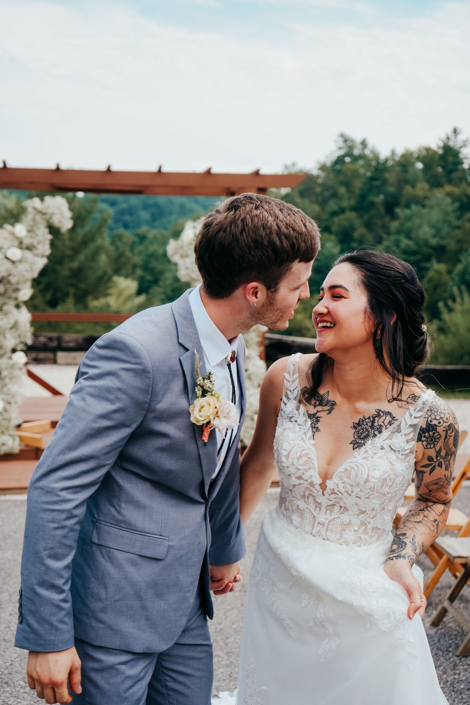 Elopement photography in Kentucky with candid storytelling moments
